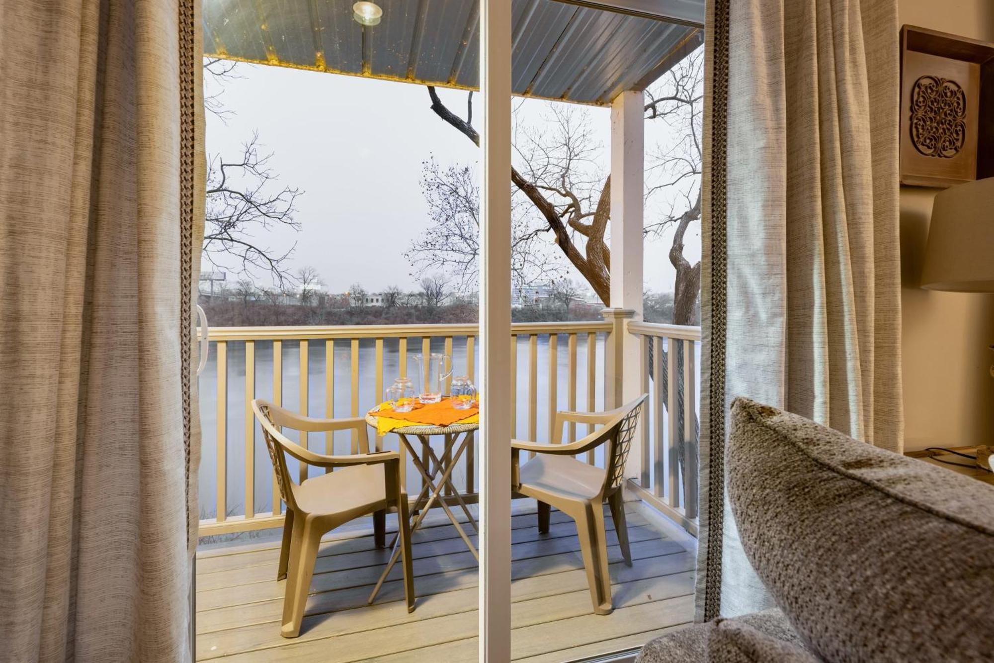 Cumberland River Views Walk To Broadway Downtown Stadium Rockin Riverfront * Nashville