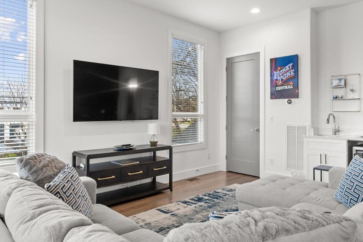 Holiday home Luxury With Huge Rooftop And 7 Beds *