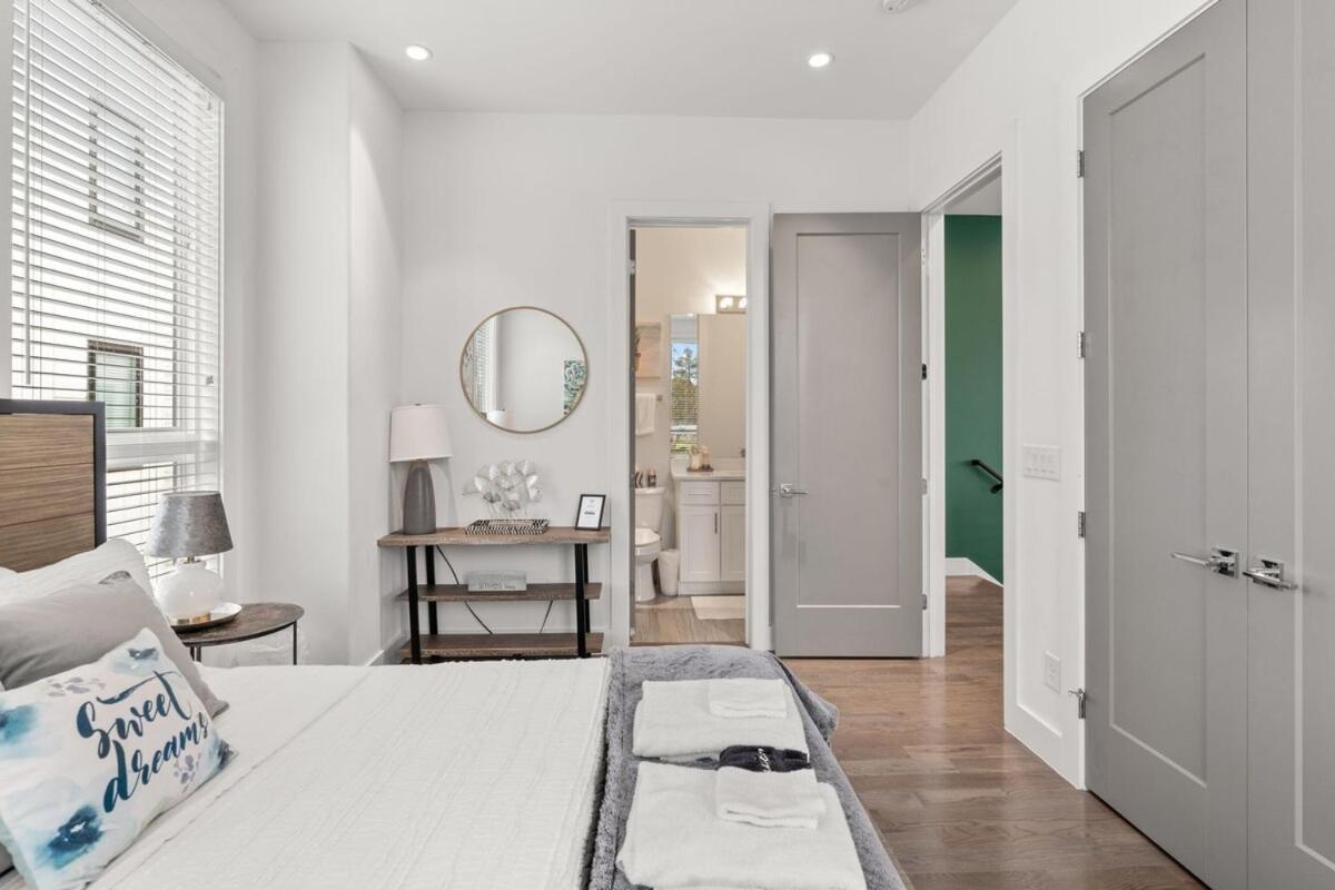 Luxury With Huge Rooftop And 7 Beds * Nashville