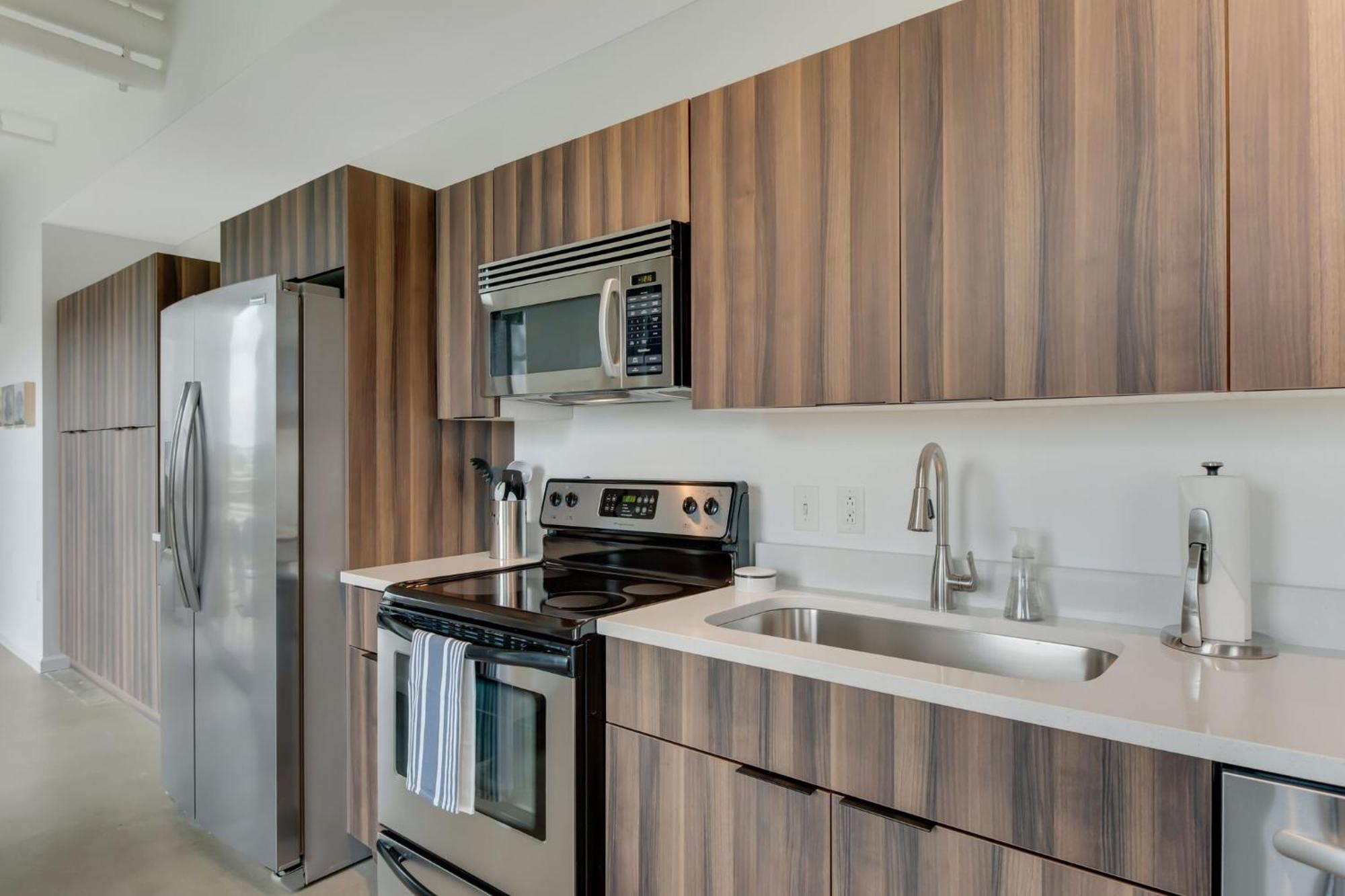 5m302 Skyline Views From Light Filled Holiday home Nashville