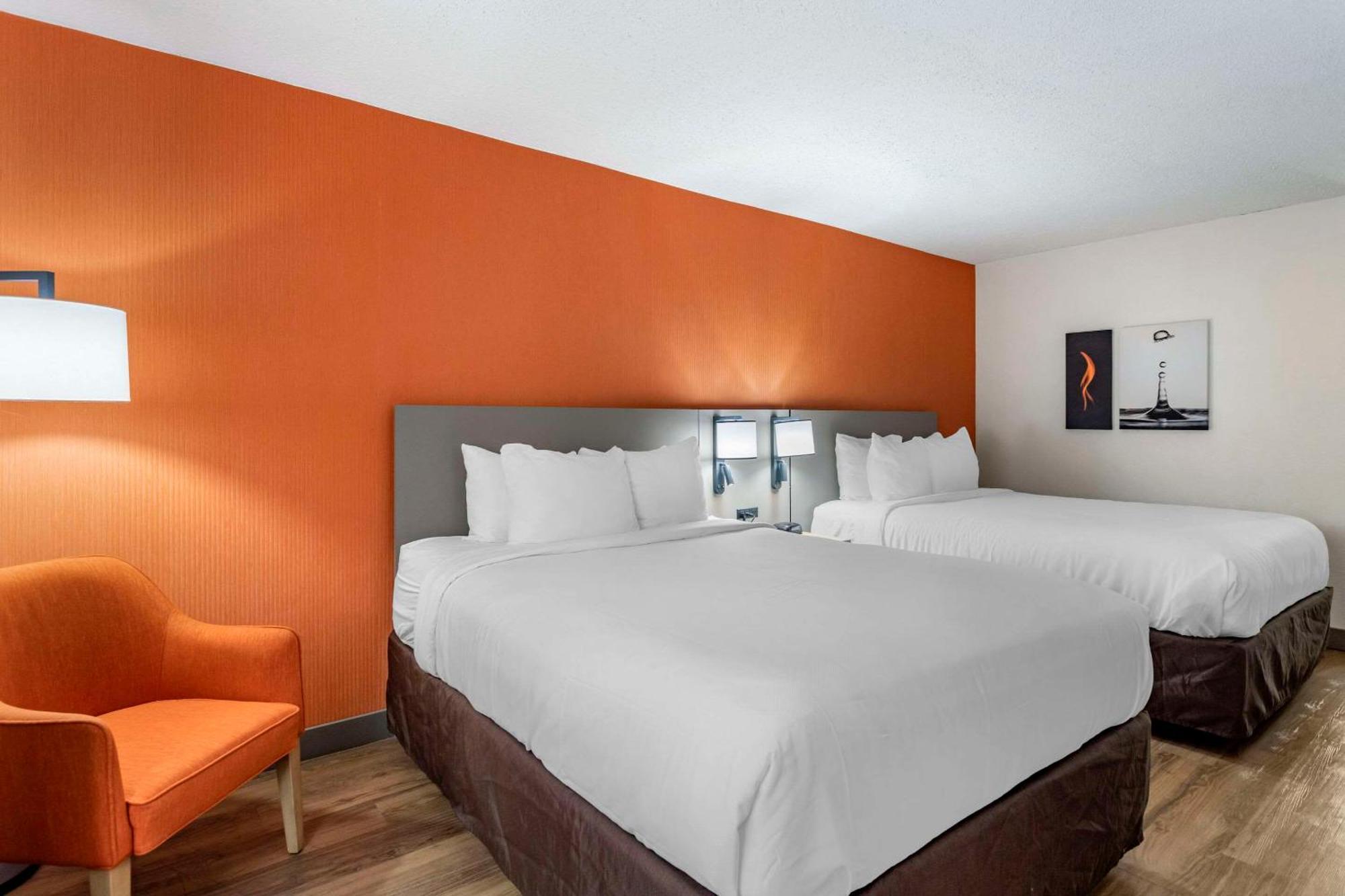Comfort & Downtown - Stadium Nashville