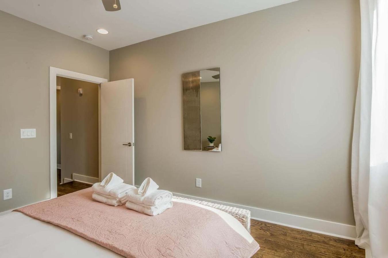 The Skyline Manor * Nashville