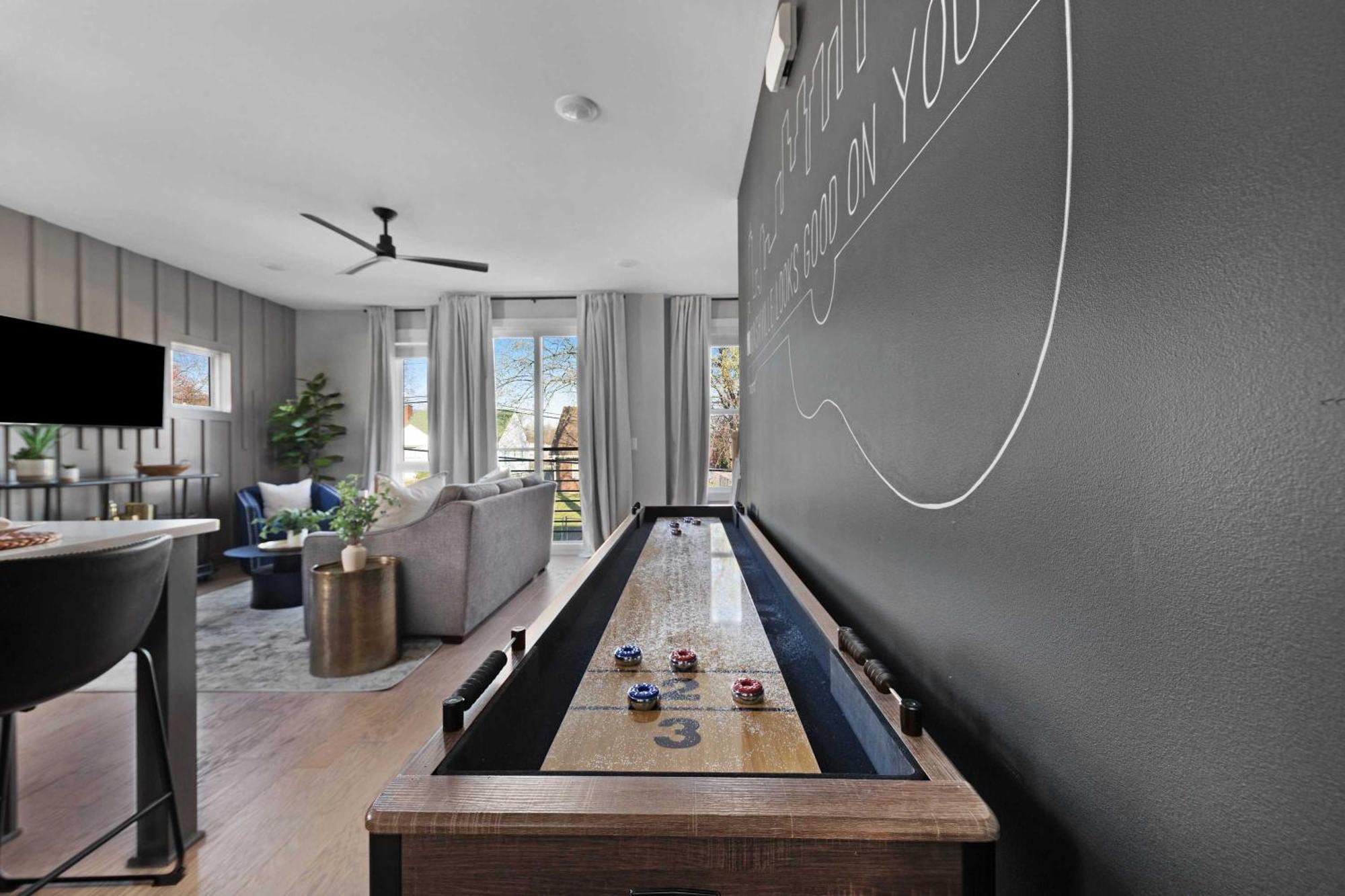 The Traveller New Redesign With Peloton & Sauna! Nashville