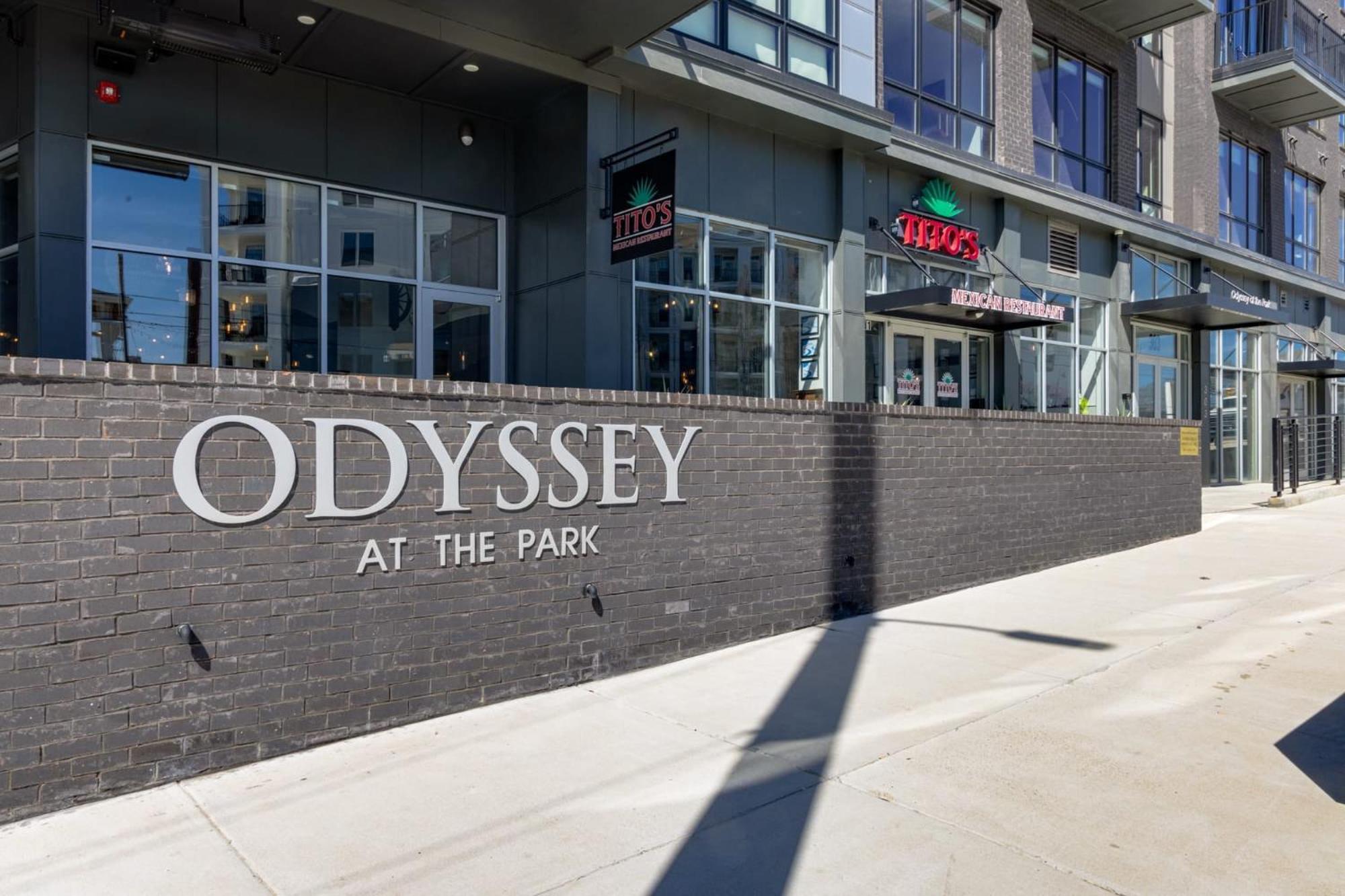 New Modern 2bdr In Walkable Midtown W Gym Pool Honkey-tonk By Avantstay * Nashville