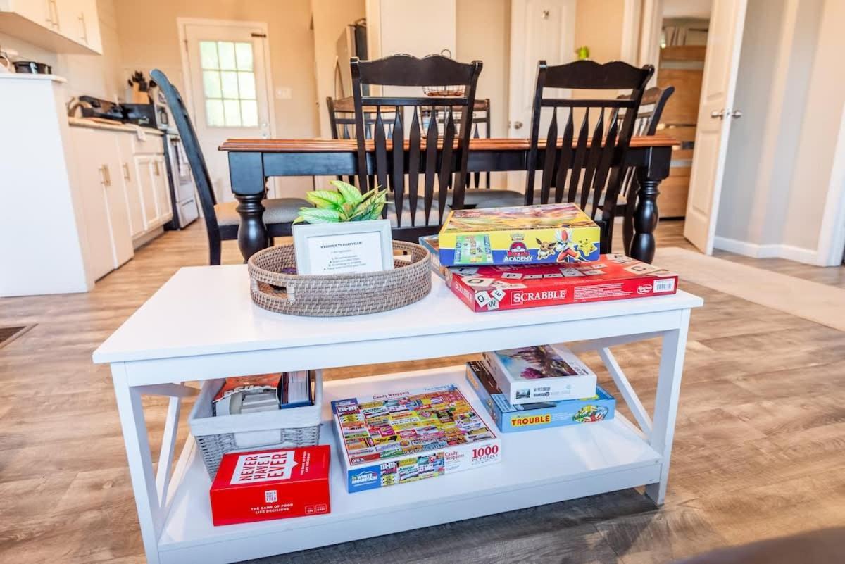 7 Min Drive To Broadway- Walkable Neighborhood Nashville