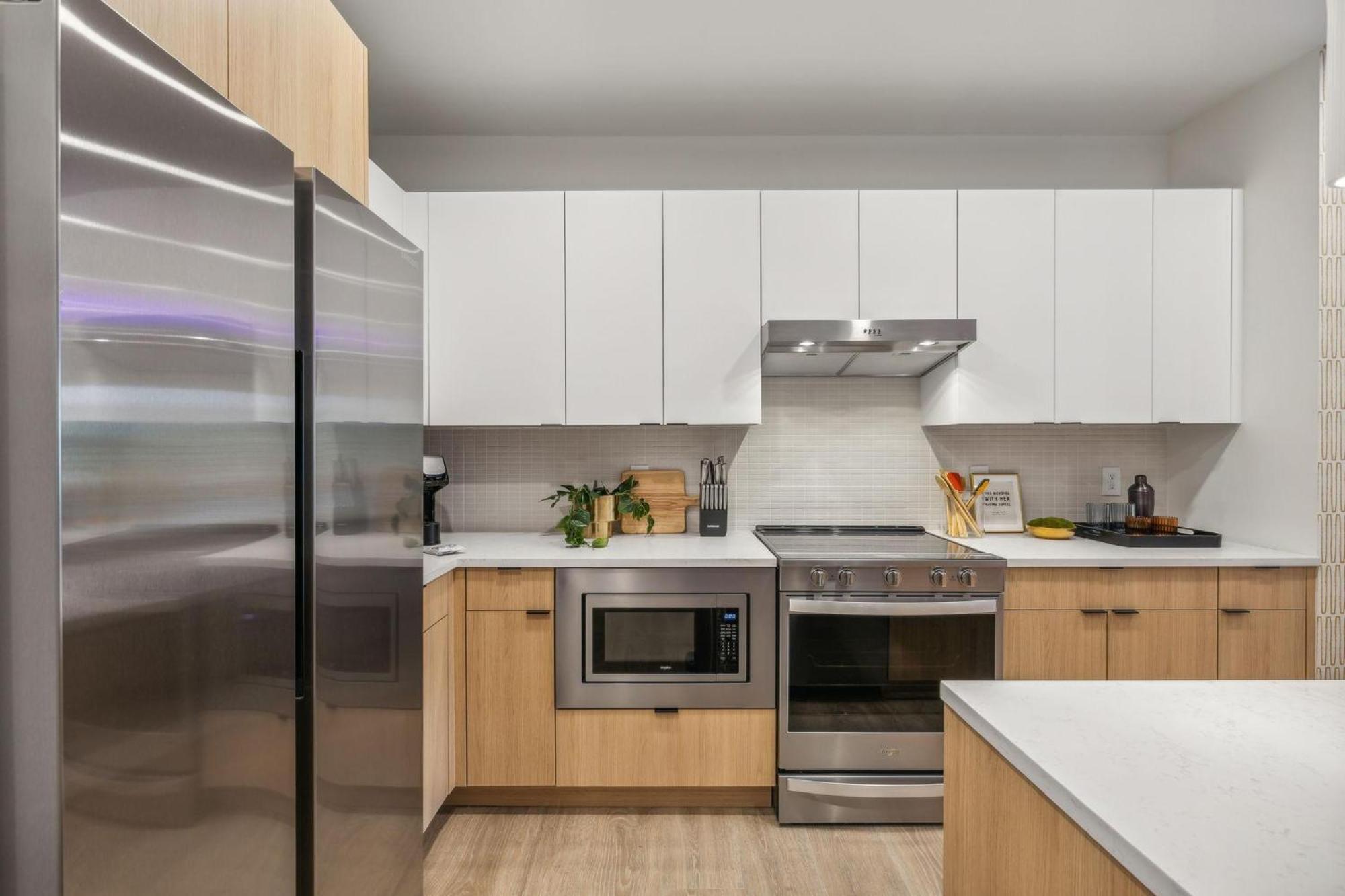 Holiday home Hyve - Harmony Strum - Walk To Broadway - Pool & Gym *