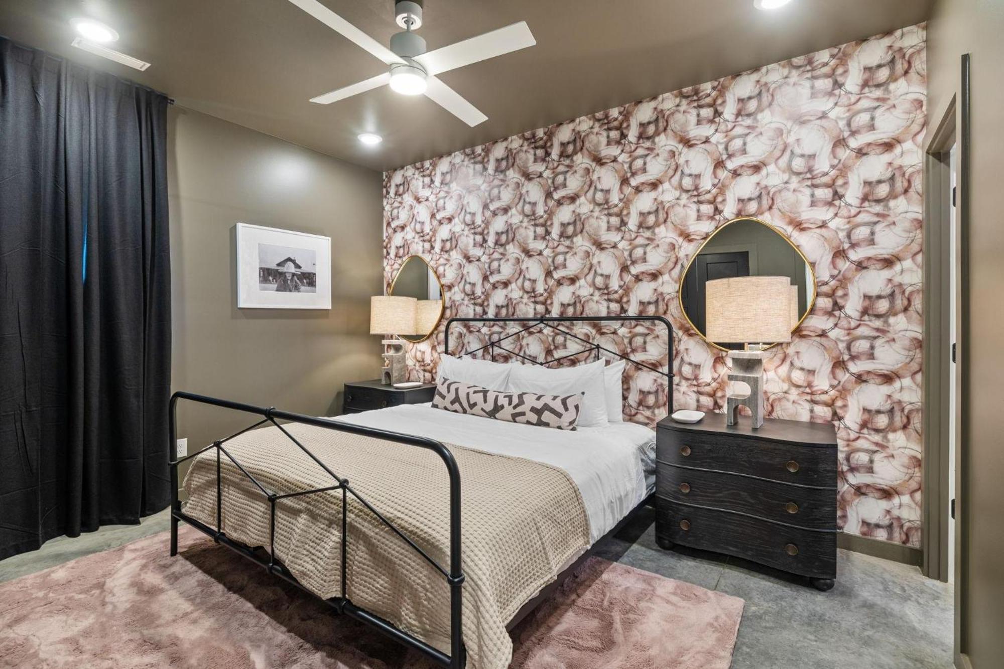 Modern Cowboy - Private Balcony - Mins To Broadway * Nashville