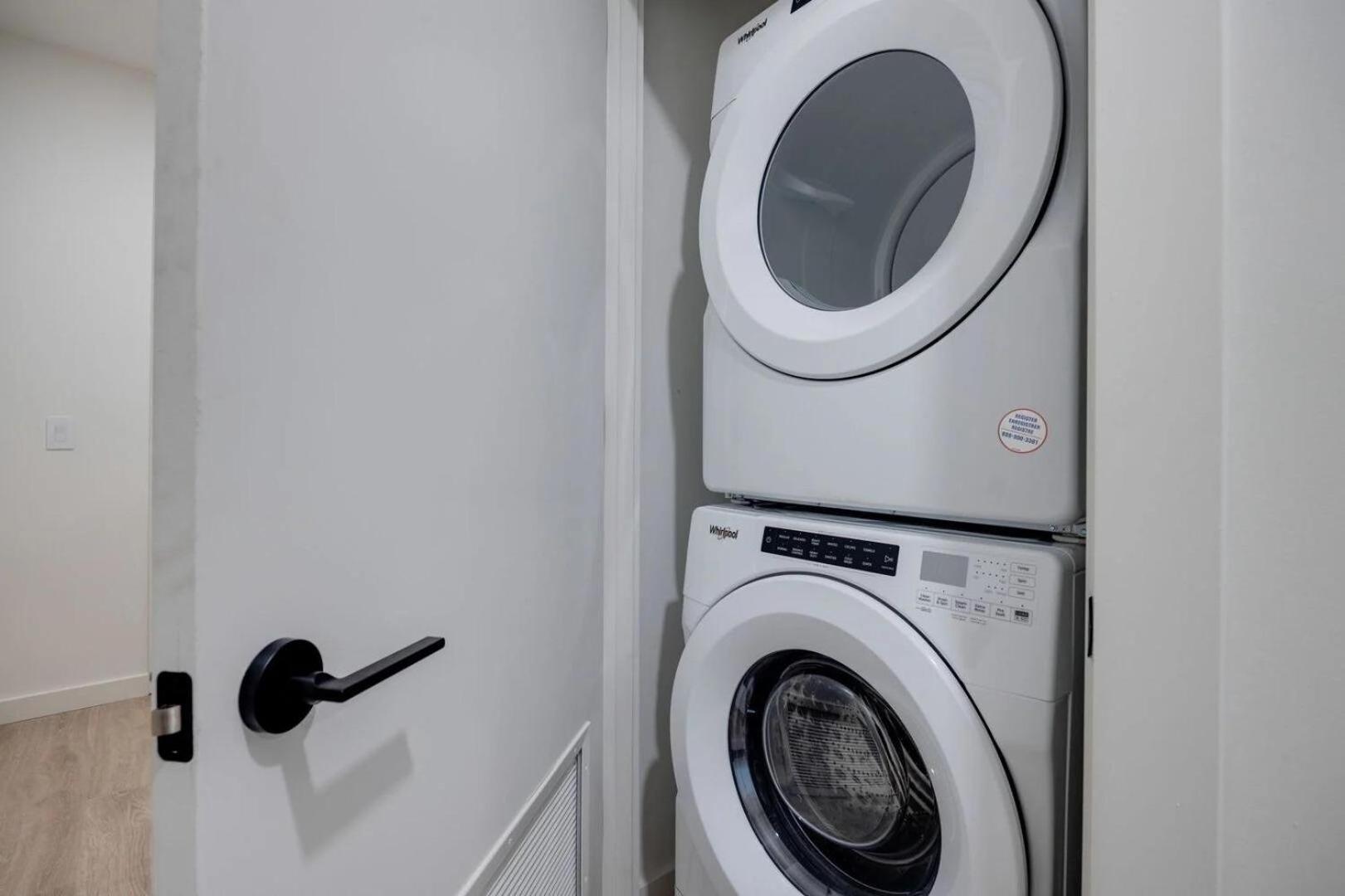 Holiday home Plush Haven-2 Unit Combo-walk To Broadway *