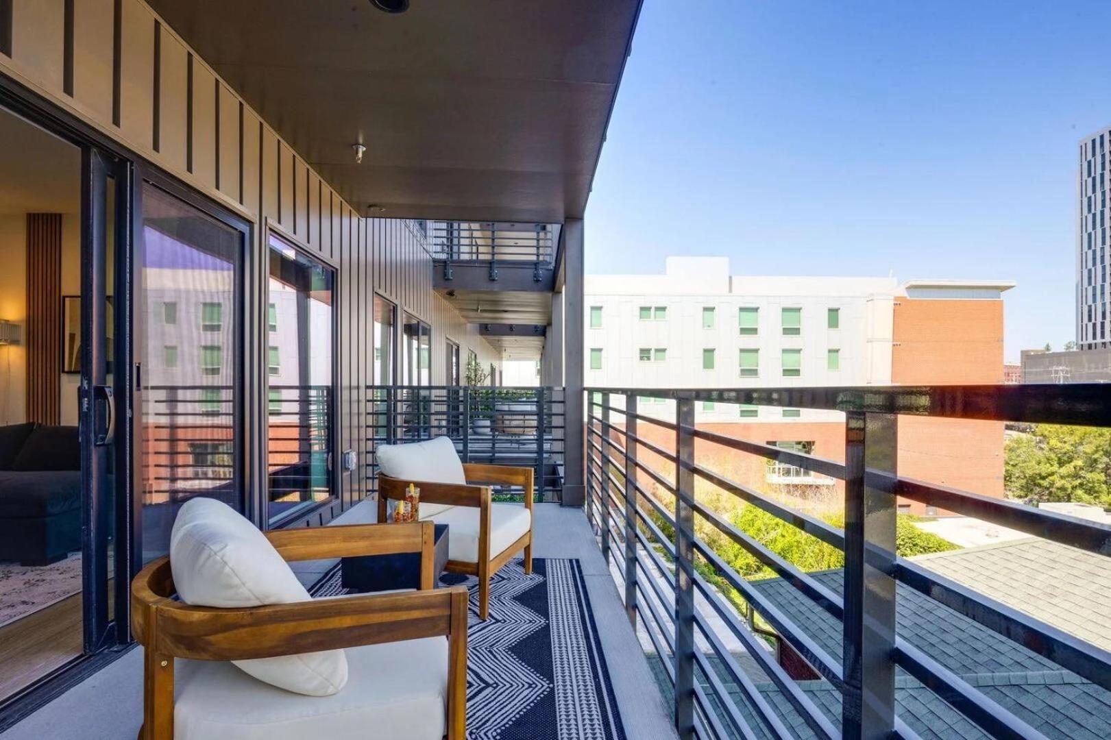 Plush Haven-2 Unit Combo-walk To Broadway