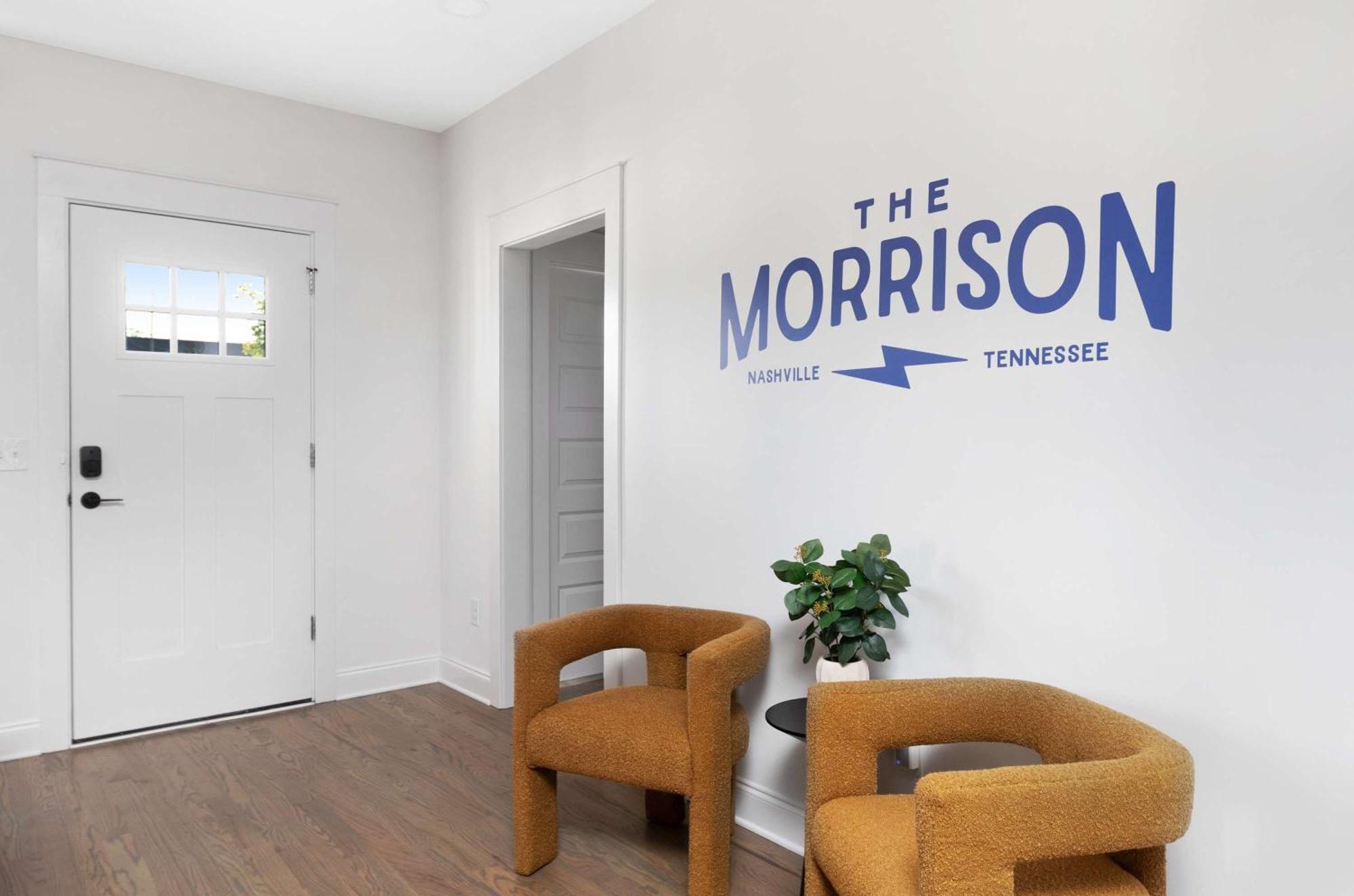 The Morrison - Karaoke Theater Backyard Oasis *