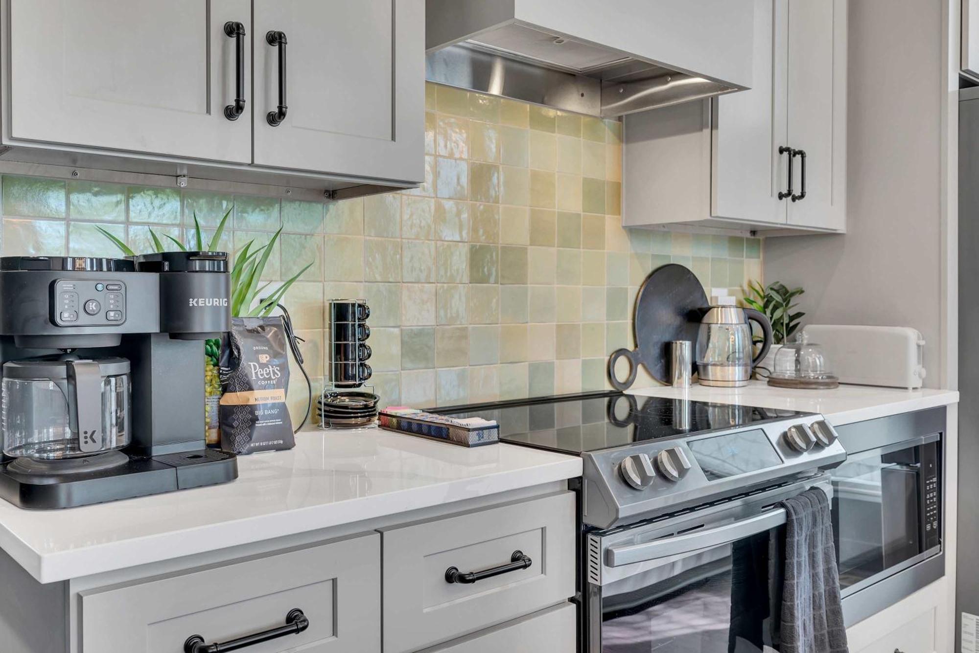 The Bootleg A Stylish Prohibition Inspired Holiday home Nashville