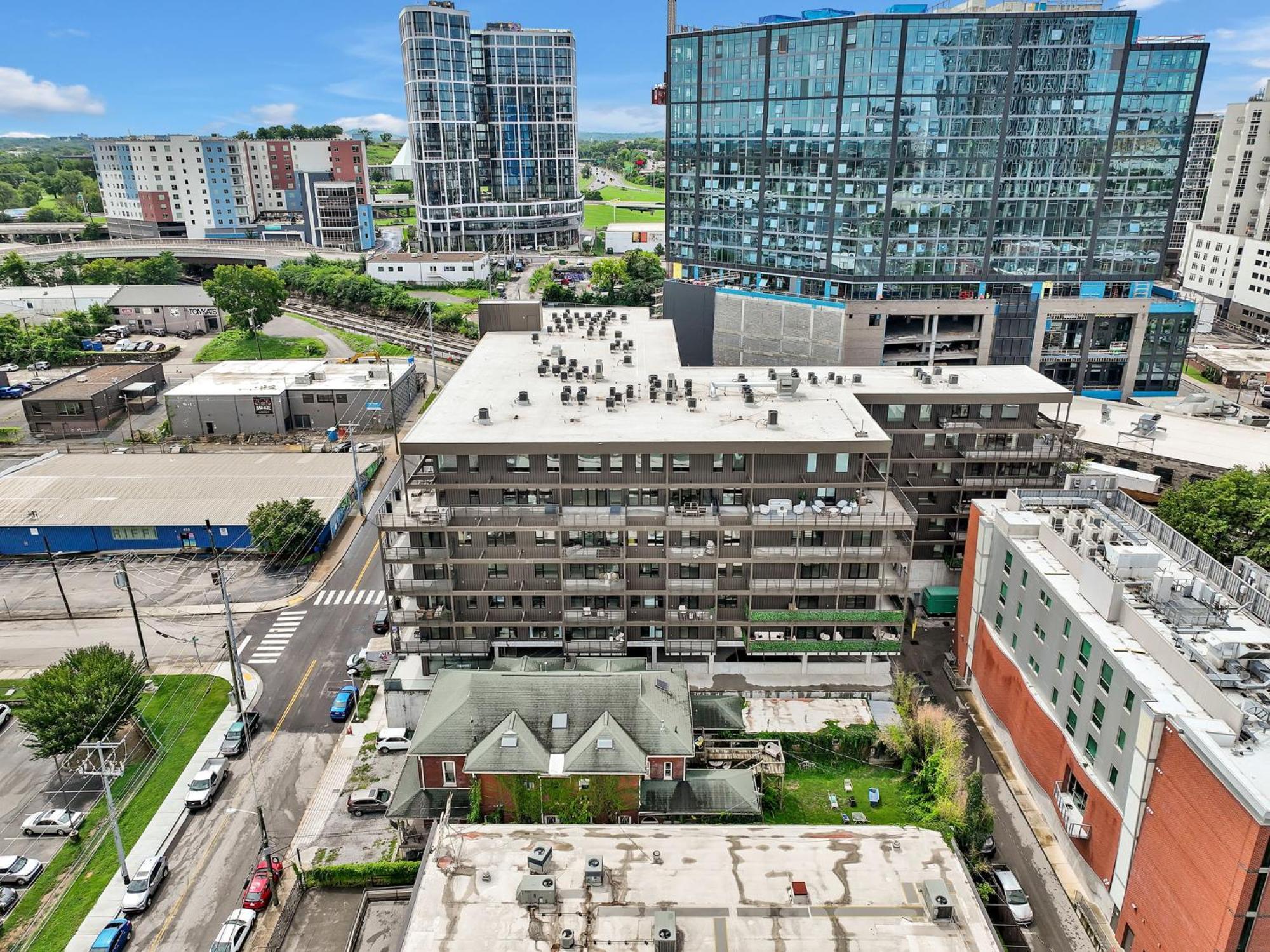 The Gibson In Music Walk To Broadway Nashville