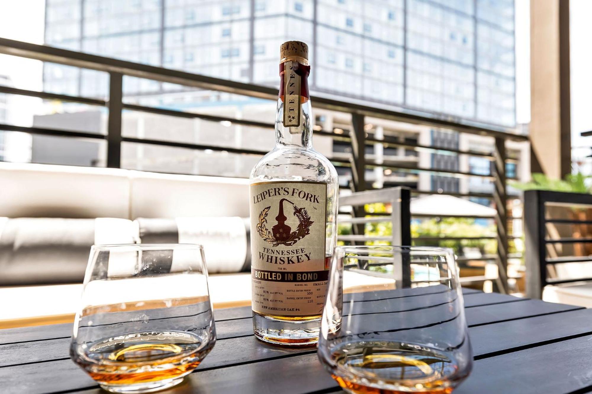 The Gibson In Music Walk To Broadway