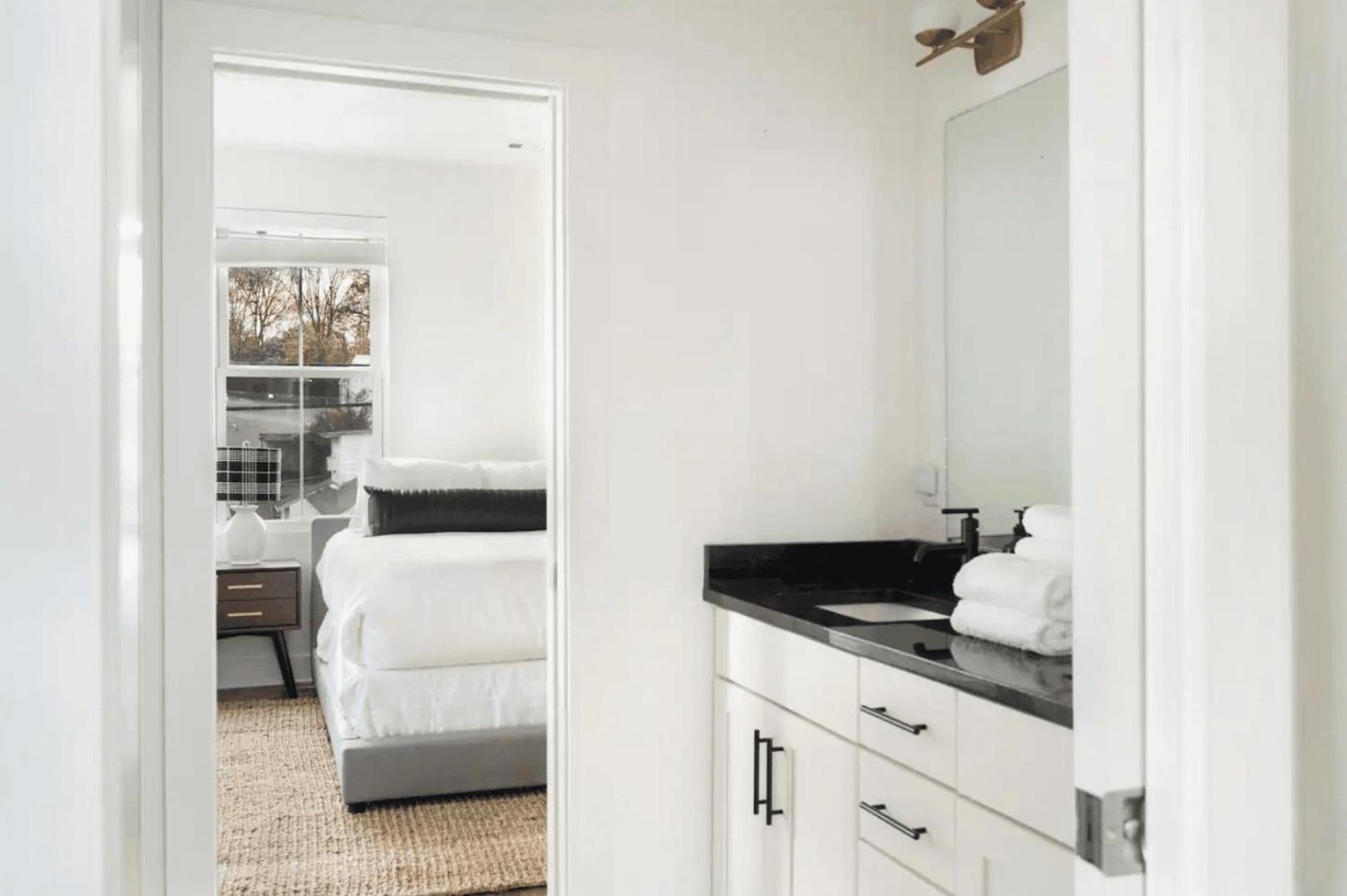 Hart Buyout 2 By Avantstay Two Town W Stunning Amenities Design Apartment *