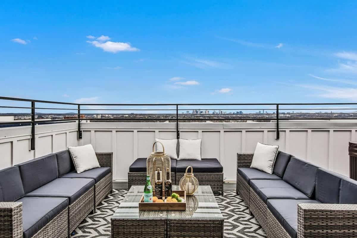 Stylish - Rooftop Deck - Hot Tub *