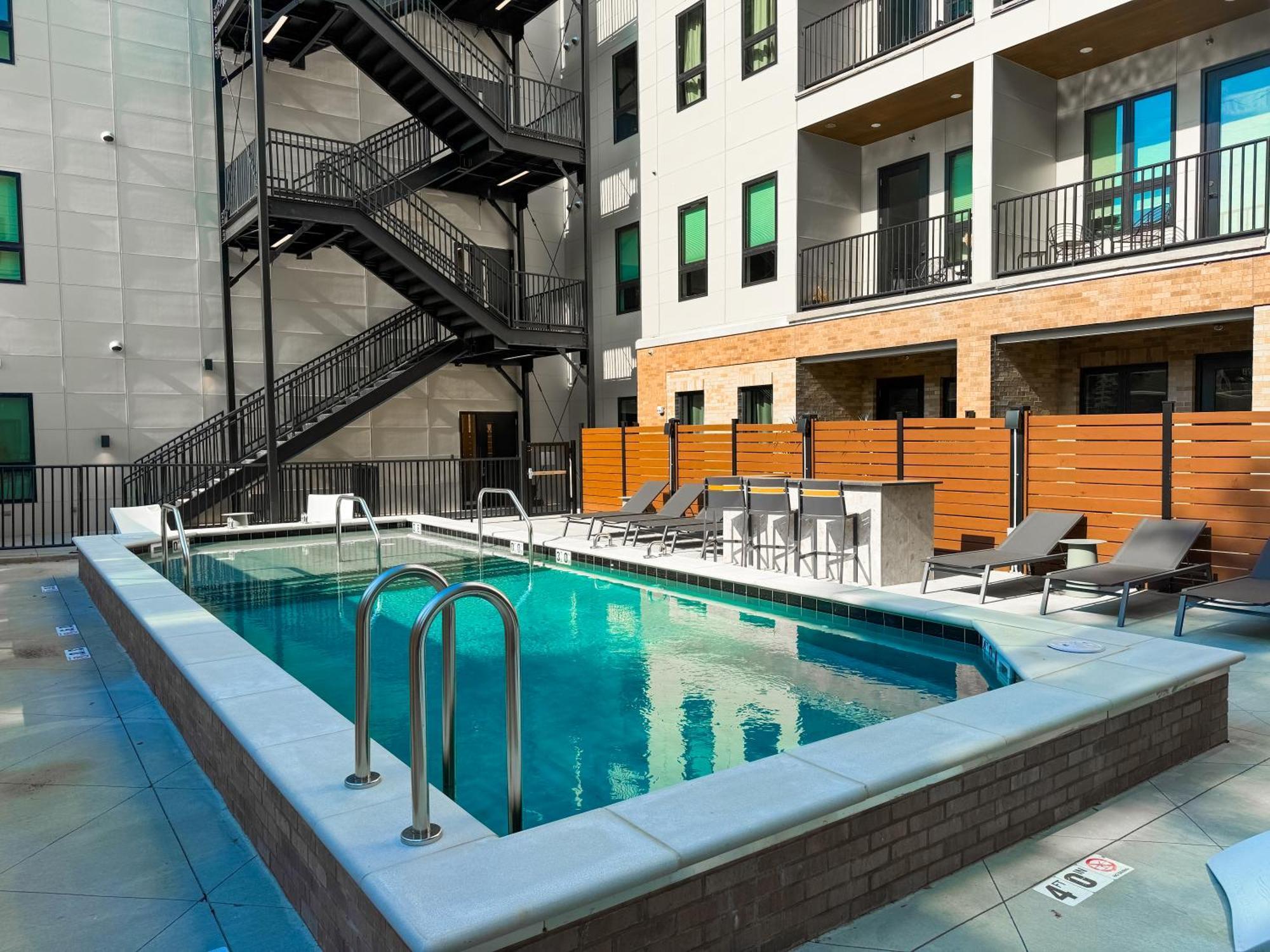 Holiday home The Sound Wave On Music Row Close To Broadway W Pool *