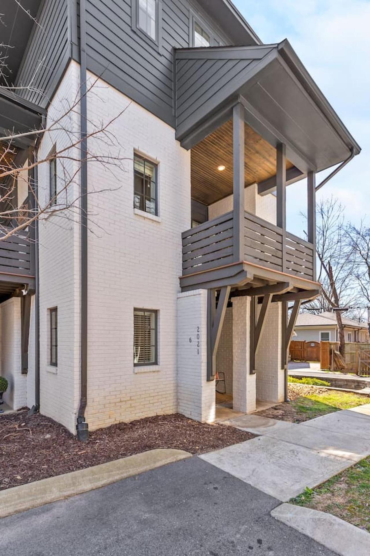 Modern Bliss With Garage By 12 South Restaurants And 2 Miles Broadway *