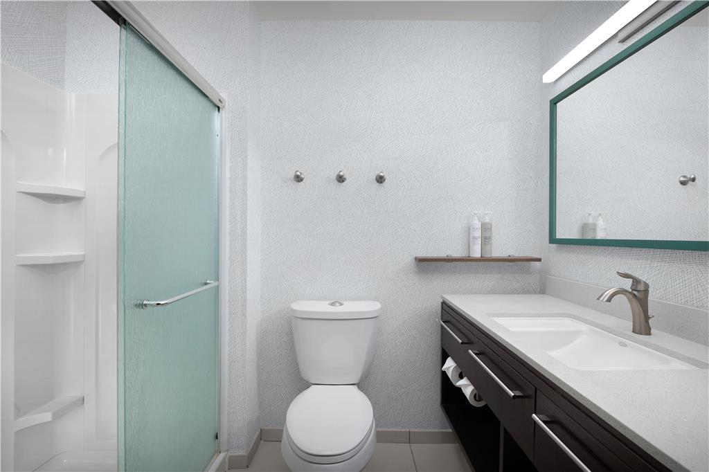 Hotel Home2 Airport 3*