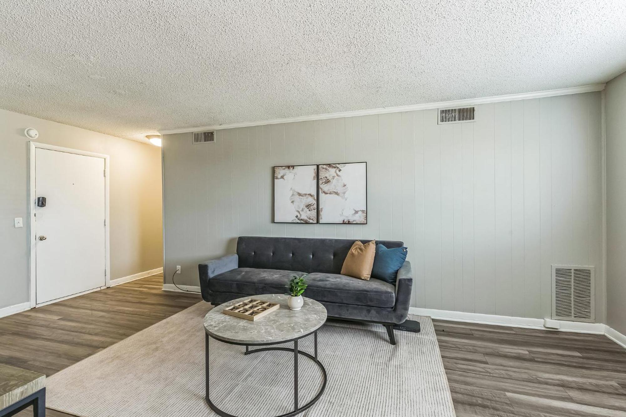 Avery D9 I Comfy 2 Bed 1 Bath Apartment *