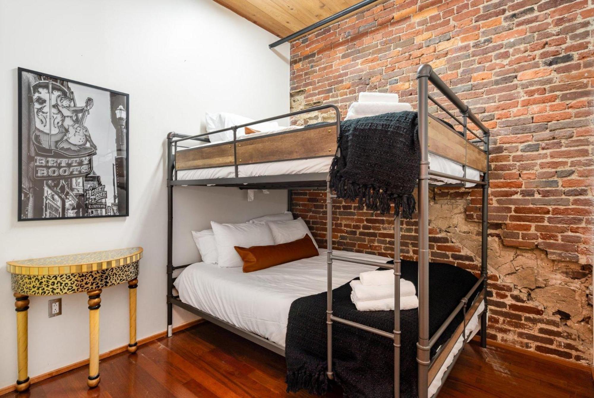 Jamloft - Printers Alley - Walk To Broadway Holiday home Nashville