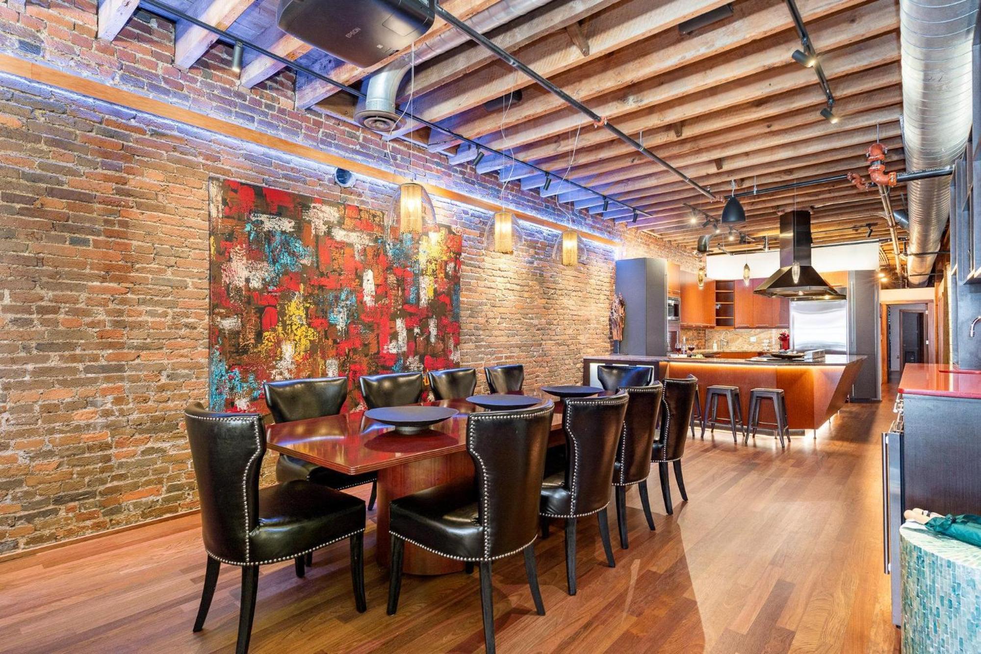 Jamloft - Printers Alley - Walk To Broadway