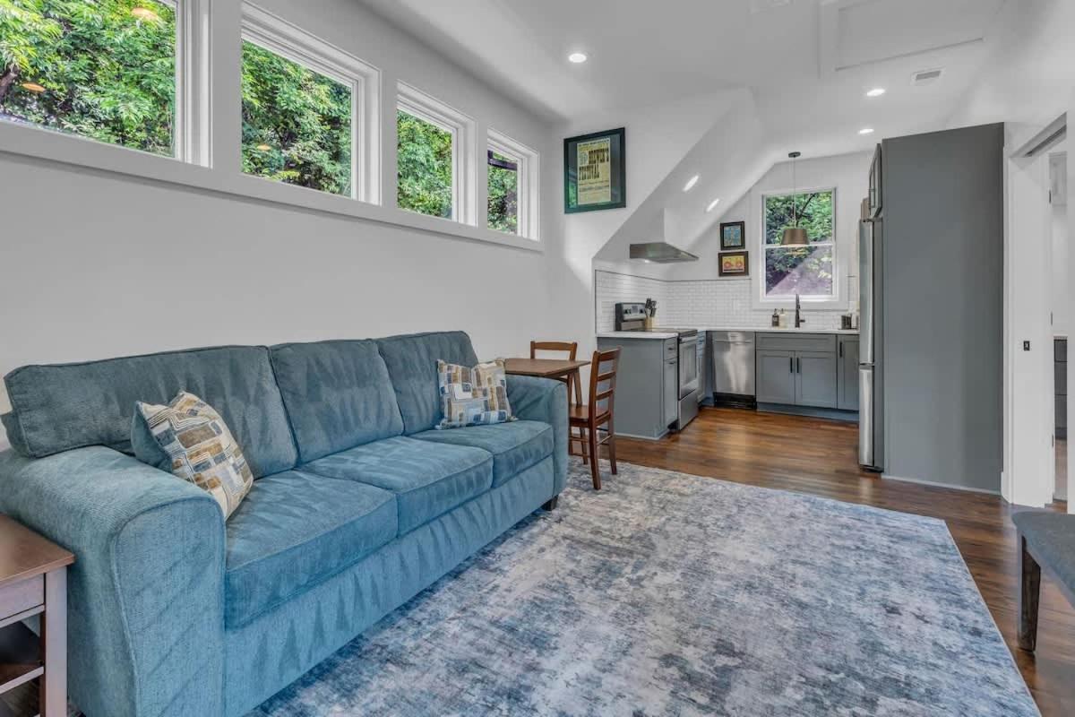 East Greenwood Treehouse Close To Dt Apartment Nashville