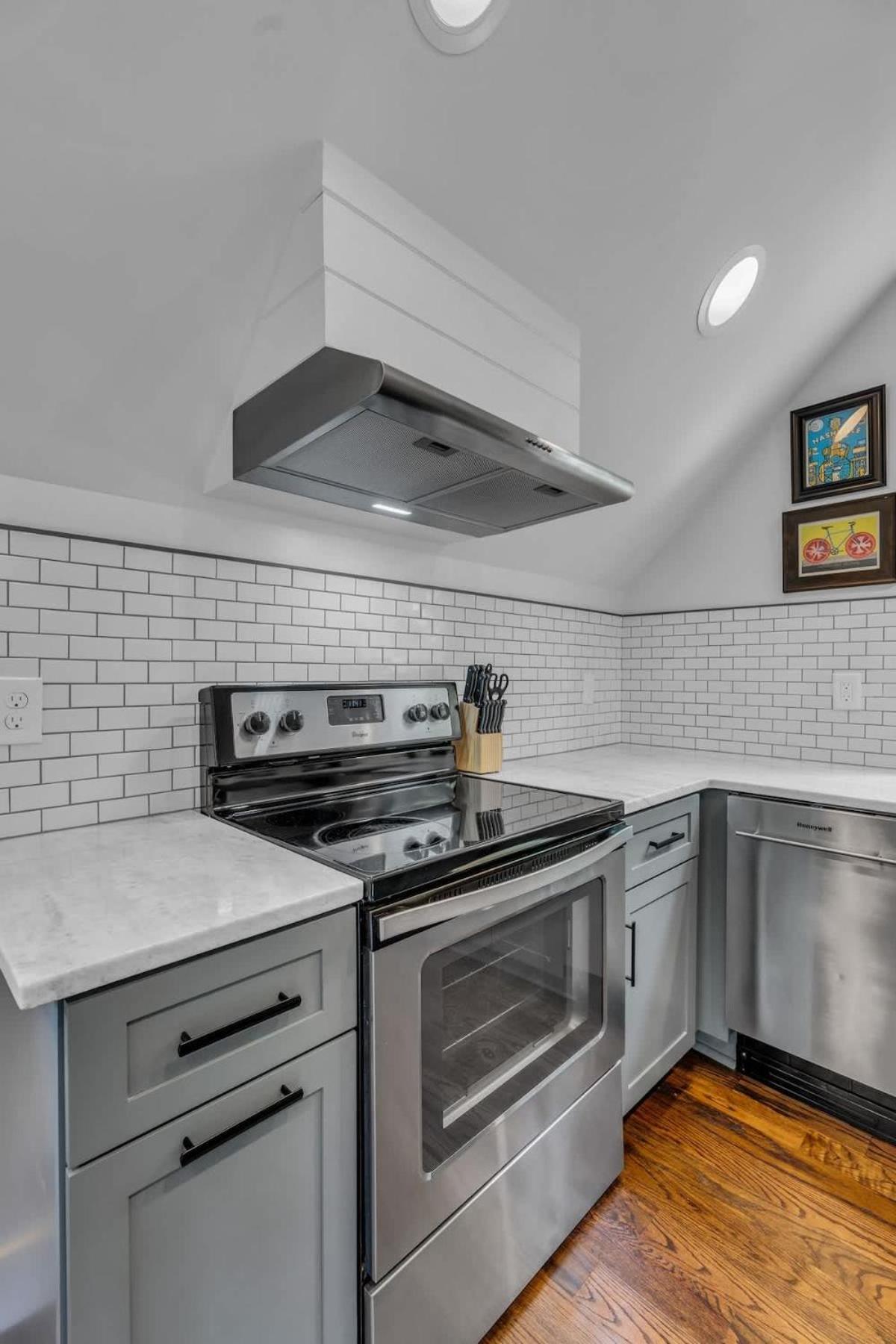 East Greenwood Treehouse Close To Dt