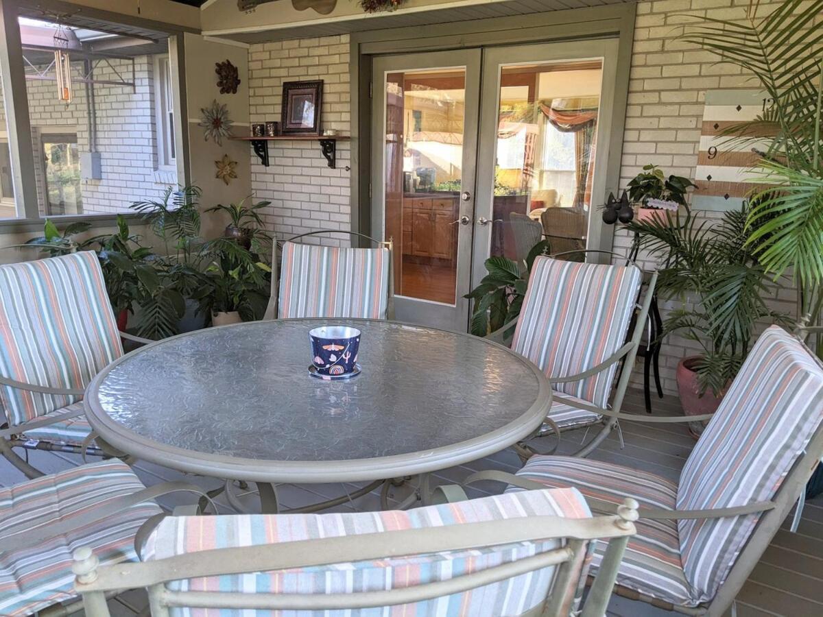 The Place Between The Lakes 4 Bedrooms 4 Beds * Nashville