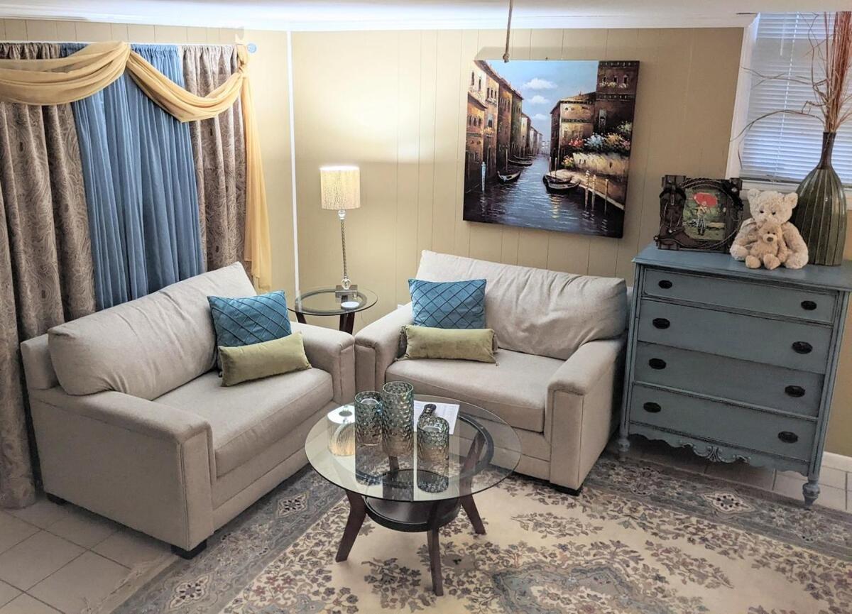 Holiday home The Place Between The Lakes 4 Bedrooms 4 Beds Nashville
