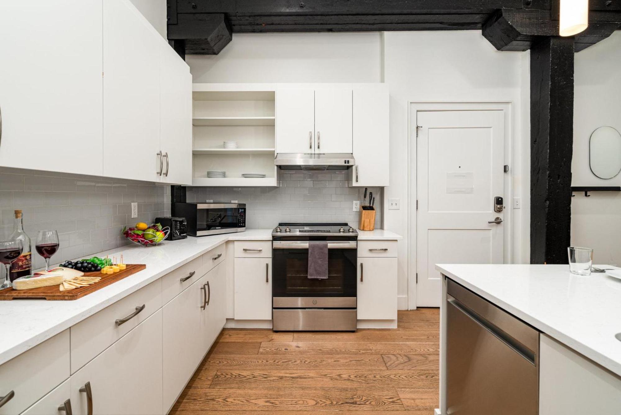 The Saddlery-setlist-4 Combo Unit-walk To Broadway *