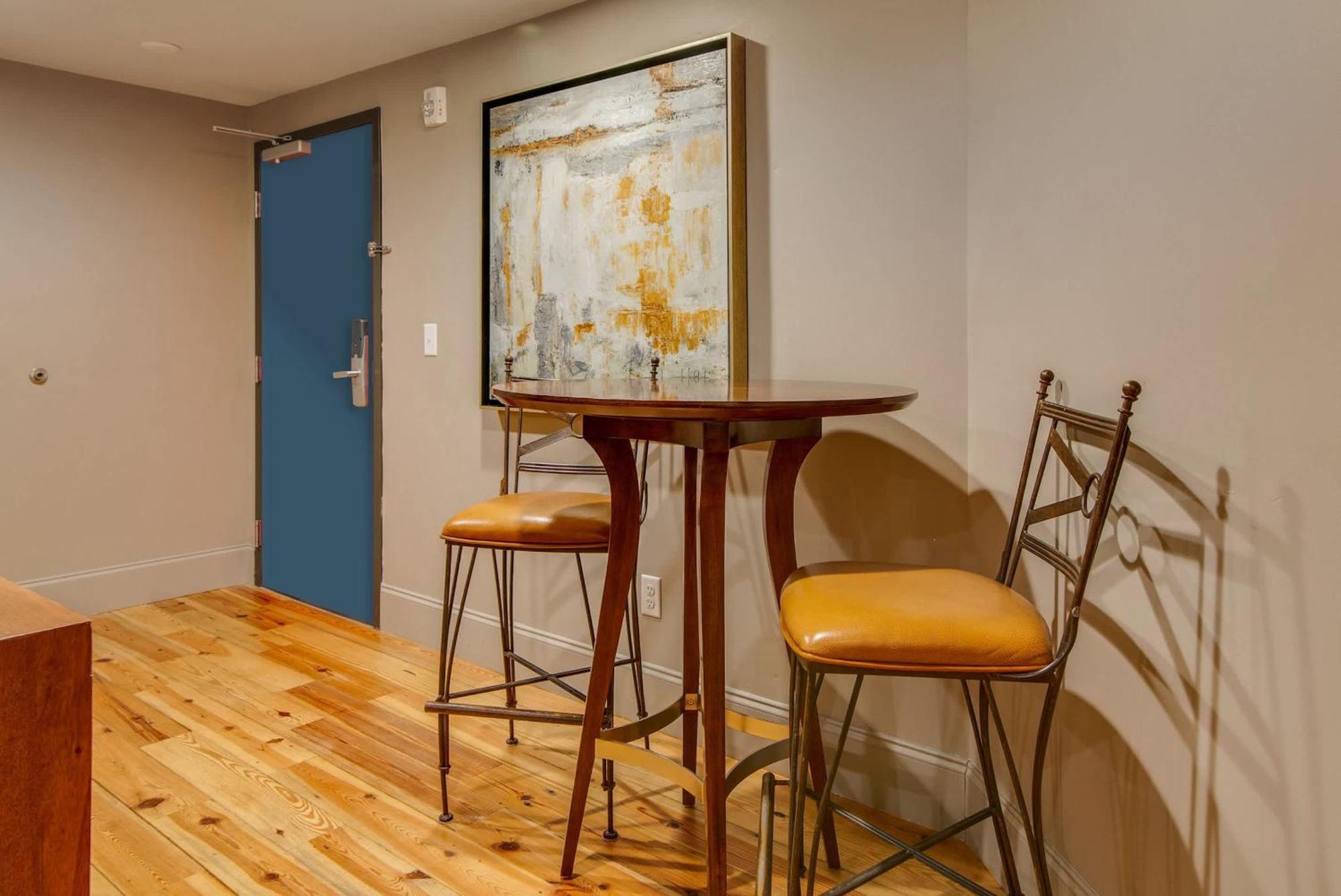 Holiday home Comfy Family Retreat For 4 In Dt Walk To Broadway Nashville