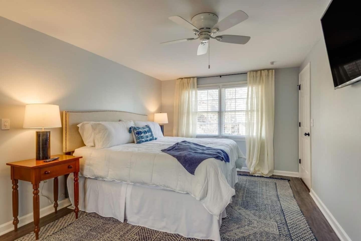 A Luxury Townhouse - Music Rowdowntown * Nashville