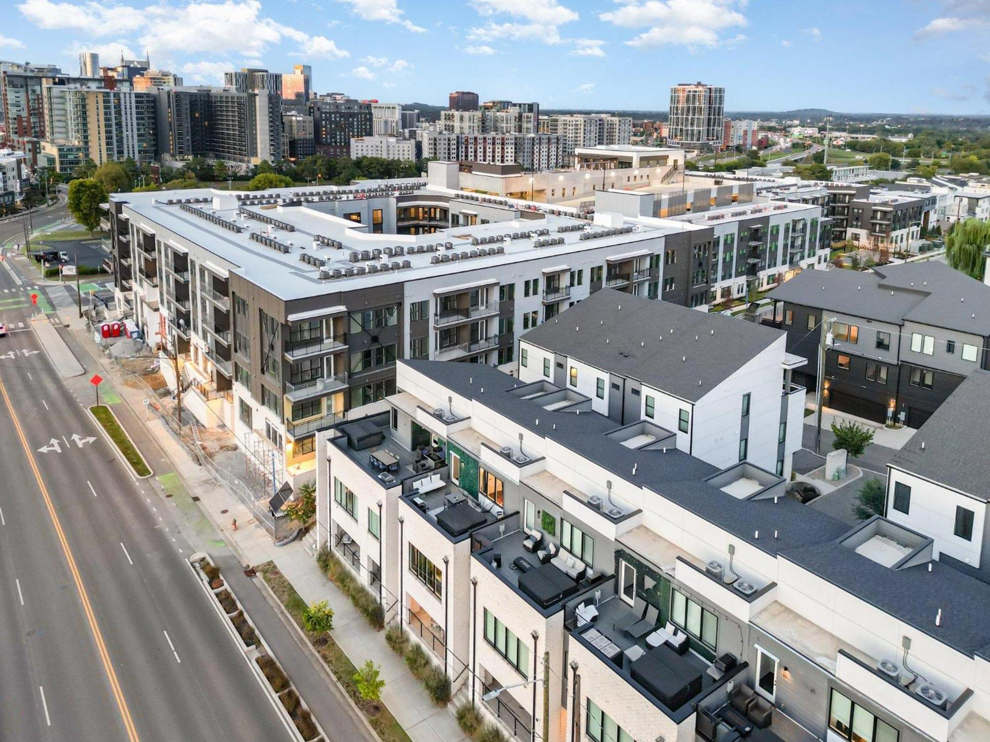 Luxe-cowboy Country-patio Hot Tub-downtown Living Nashville