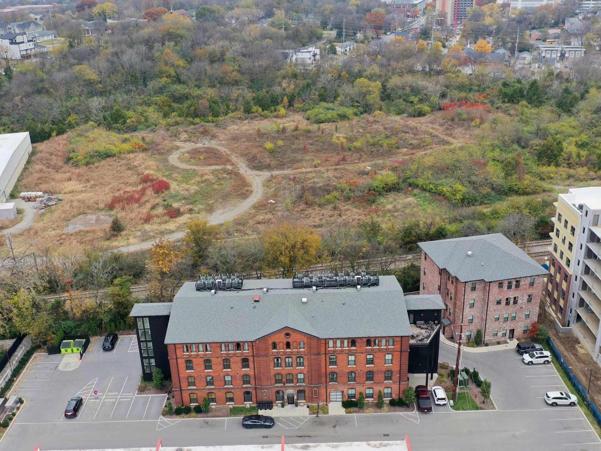 Charming Historic Loft Near Centennial Park