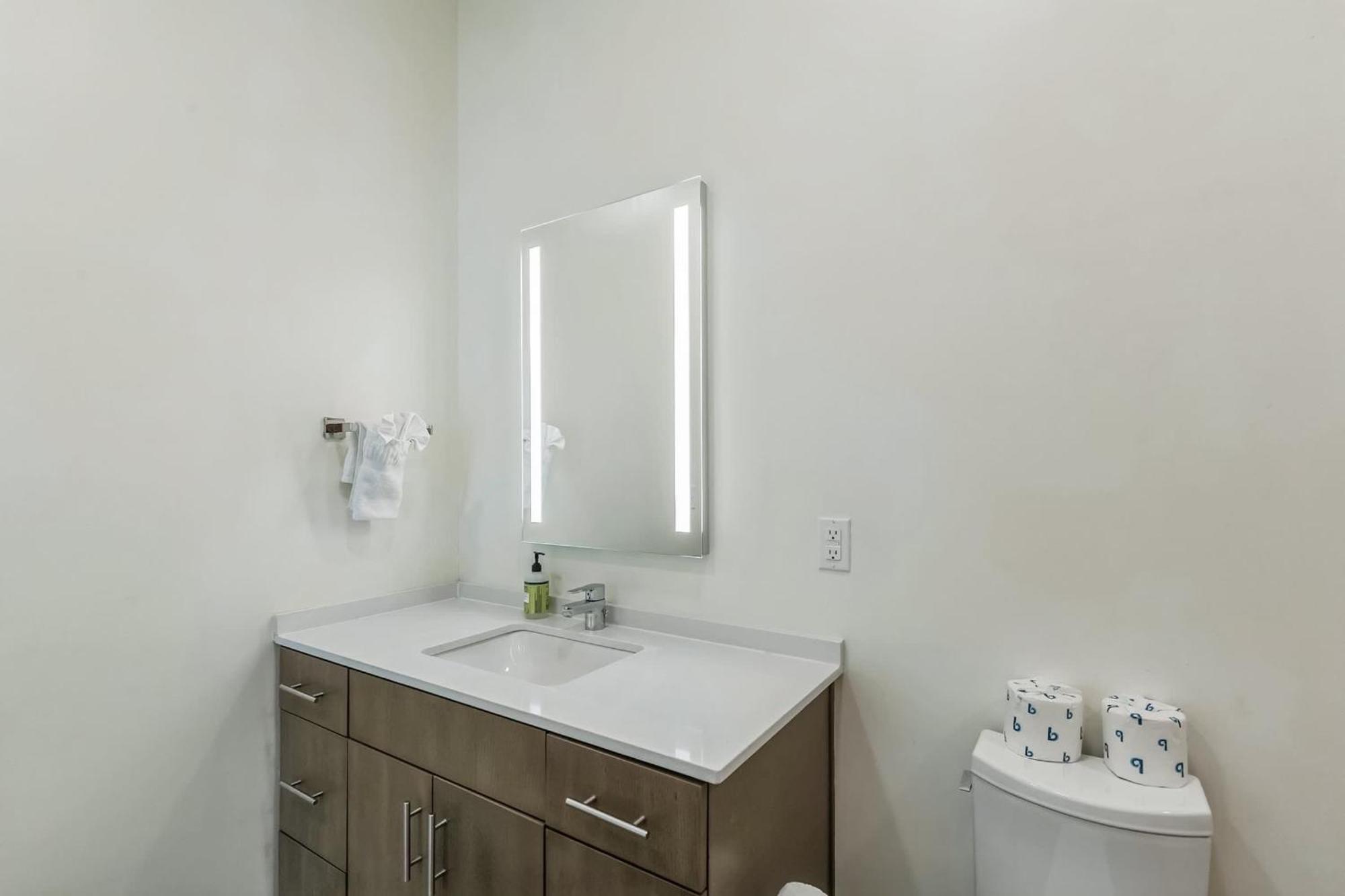 Trendy For 8 In Highly Walkable Neighborhood * Nashville