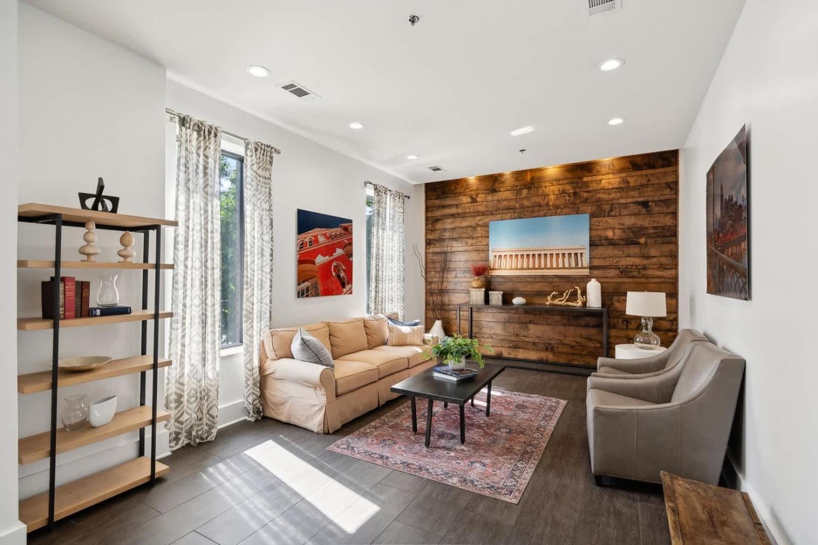 Holiday home 1 Bdr Loft Near The Parthenon