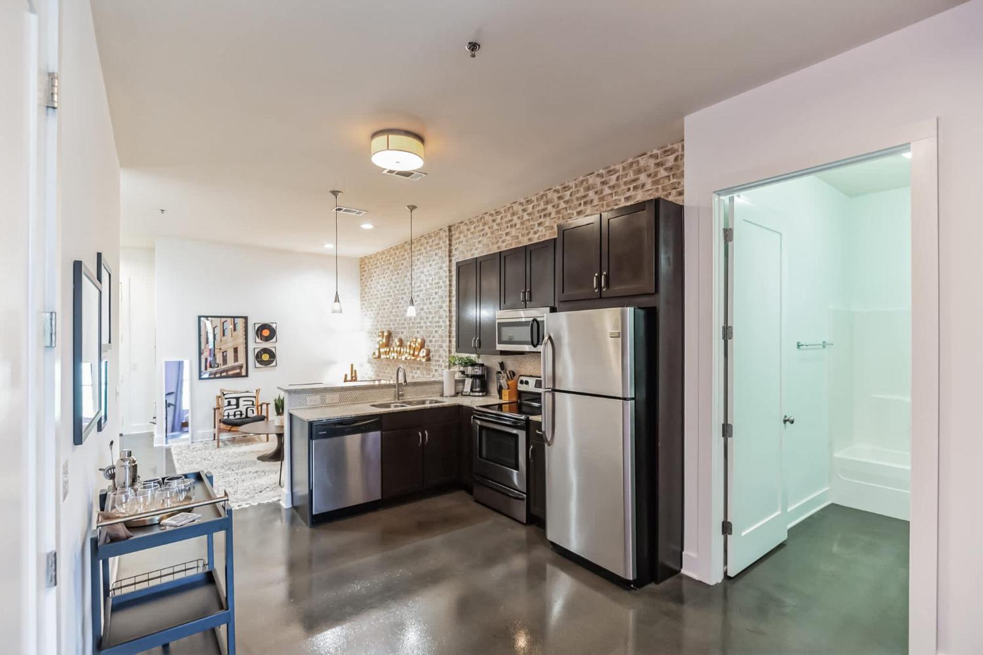 1 Bdr Loft Near The Parthenon * Nashville