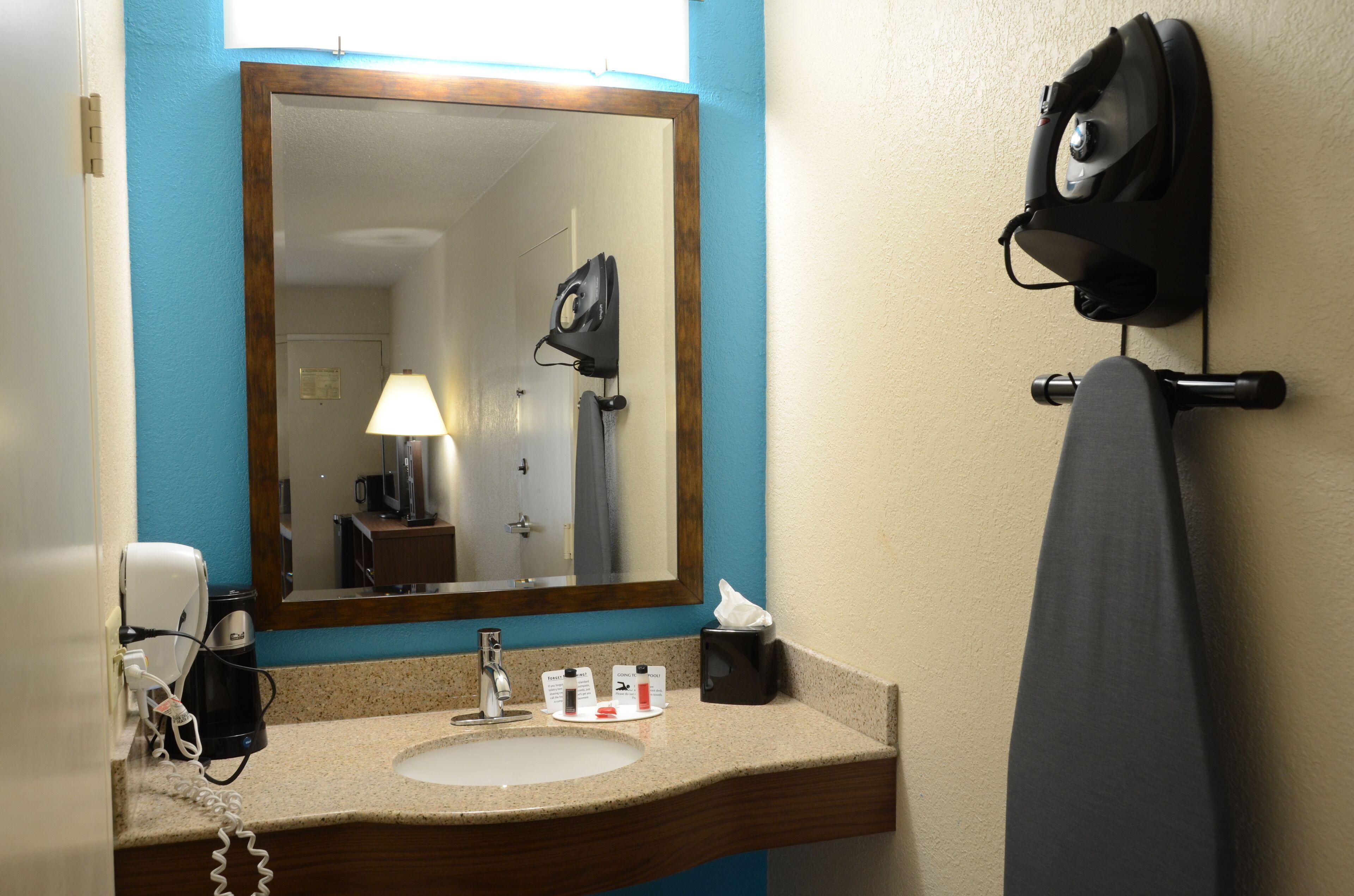 Hotel Baymont By Wyndham Airport