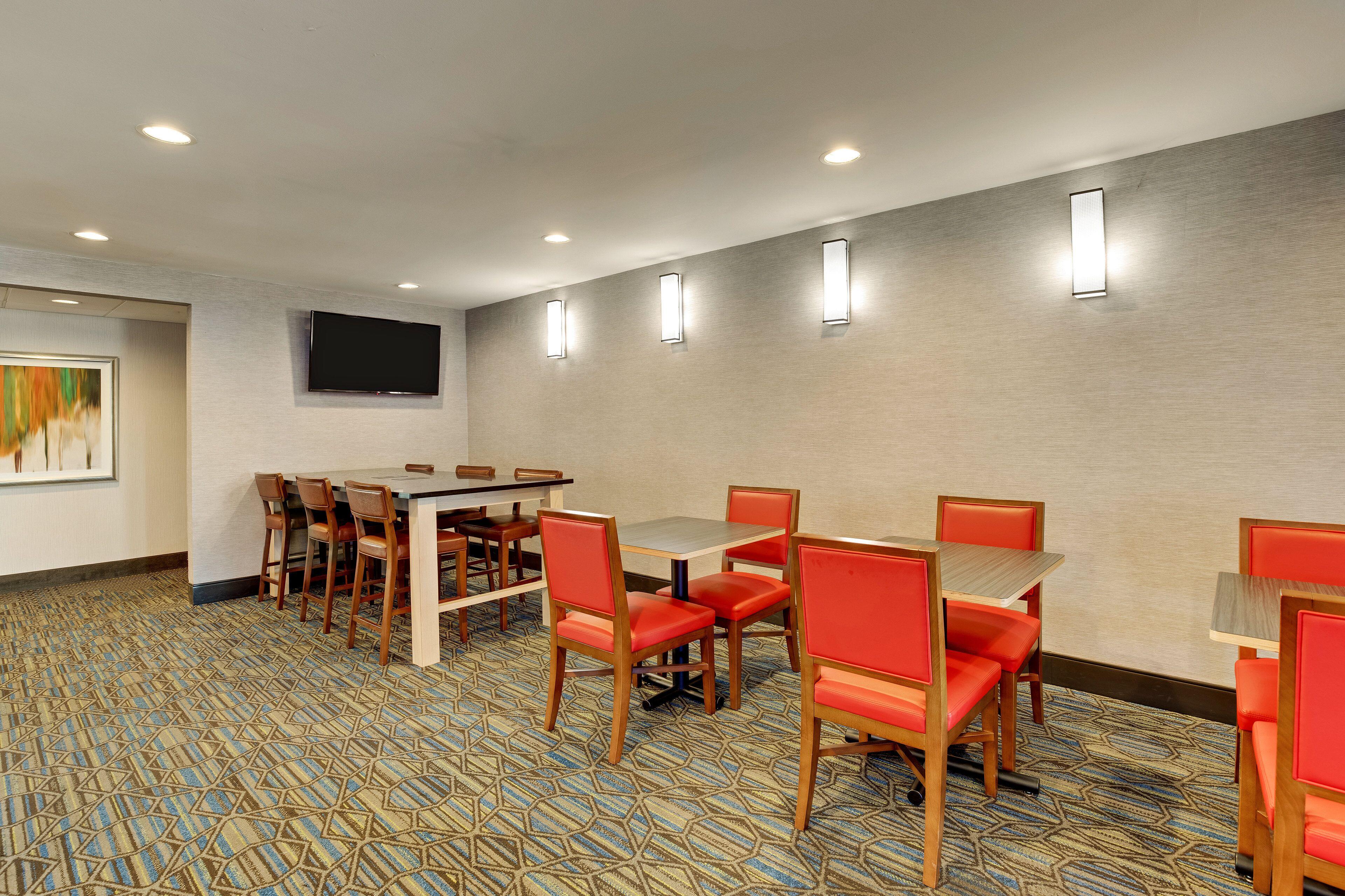 Hotel Express W-i40 By Ihg 3*
