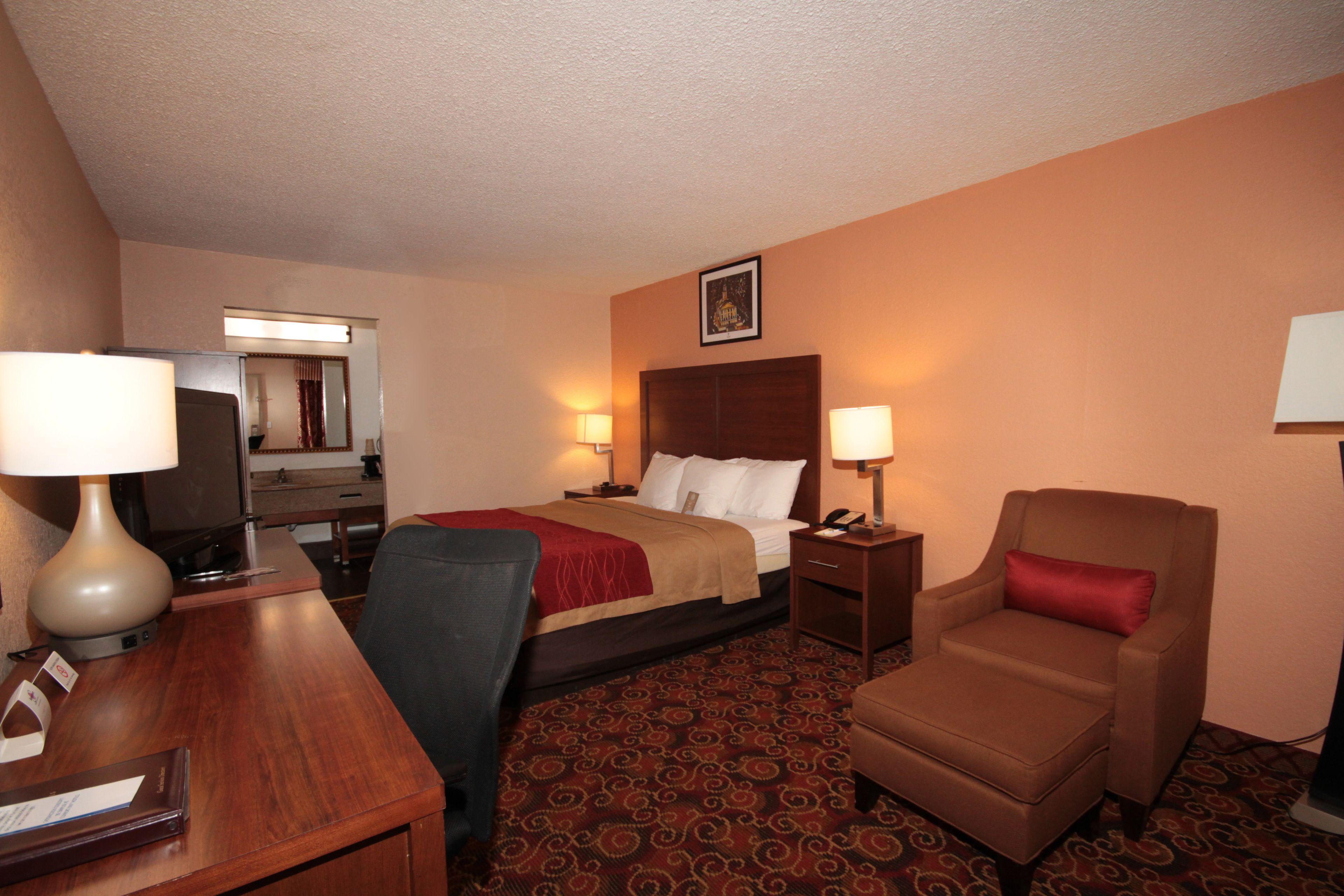 Comfort Downtown - Music Center Inn