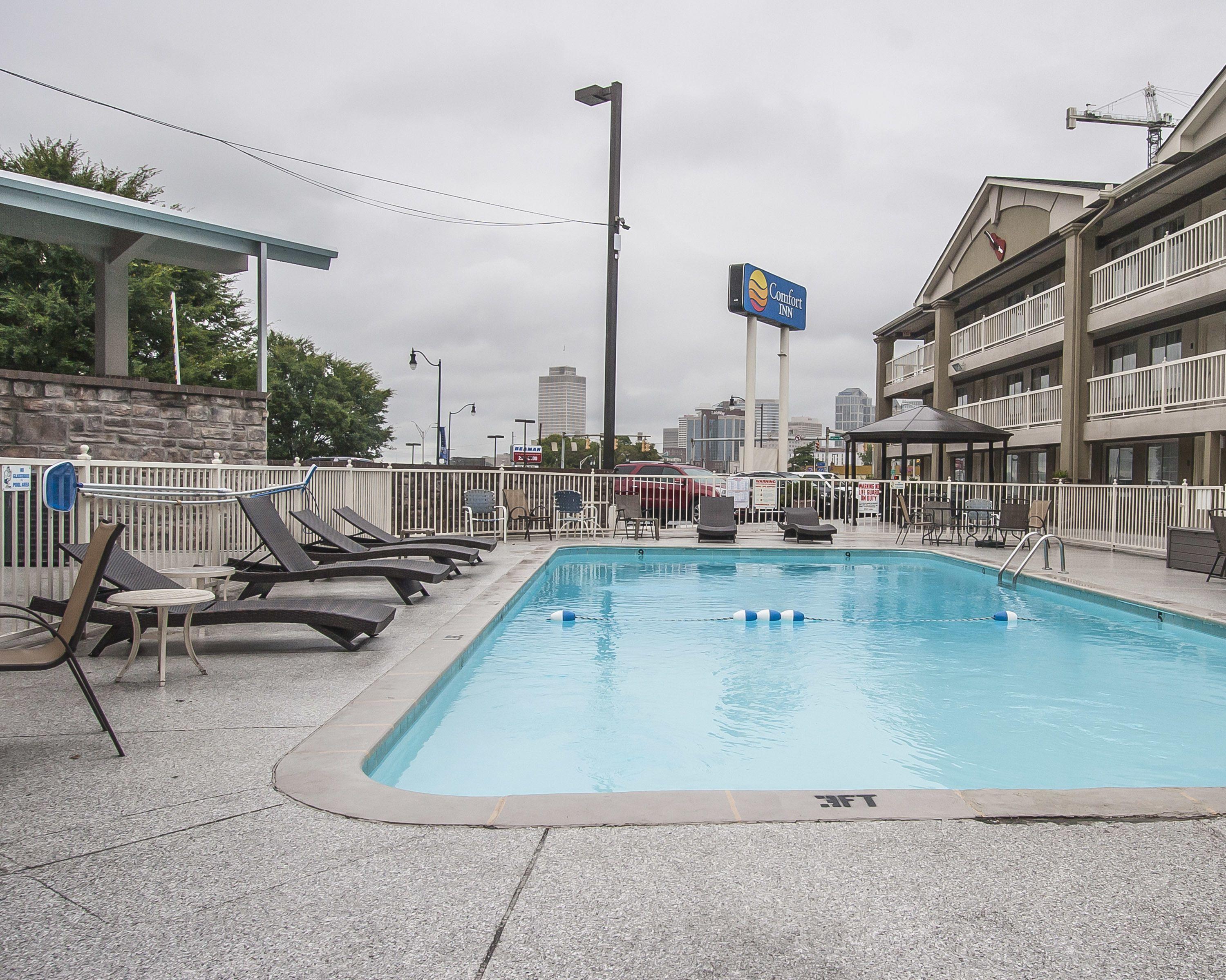 Comfort Downtown - Music Center 4*