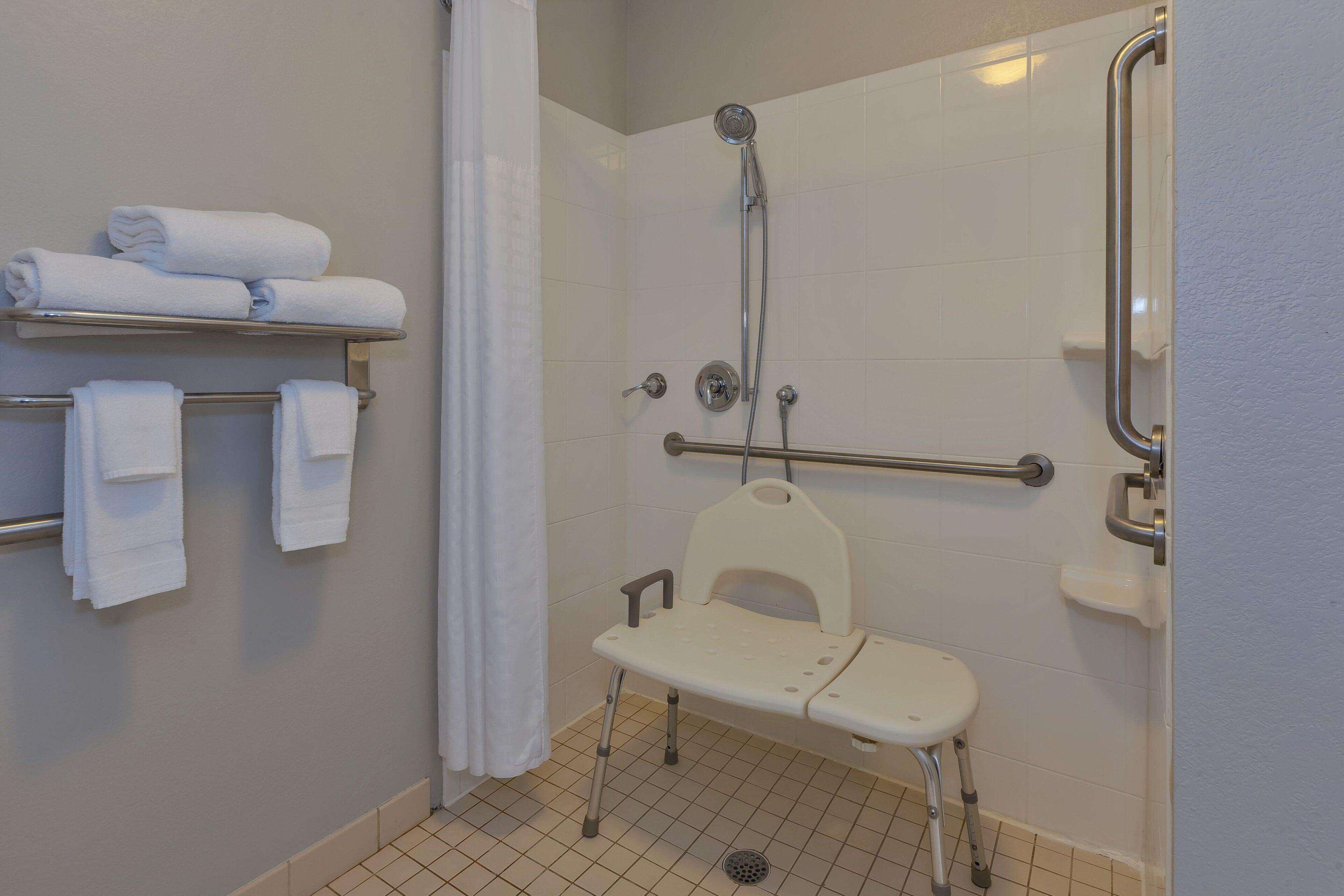 Towneplace By Marriott Airport Hotel