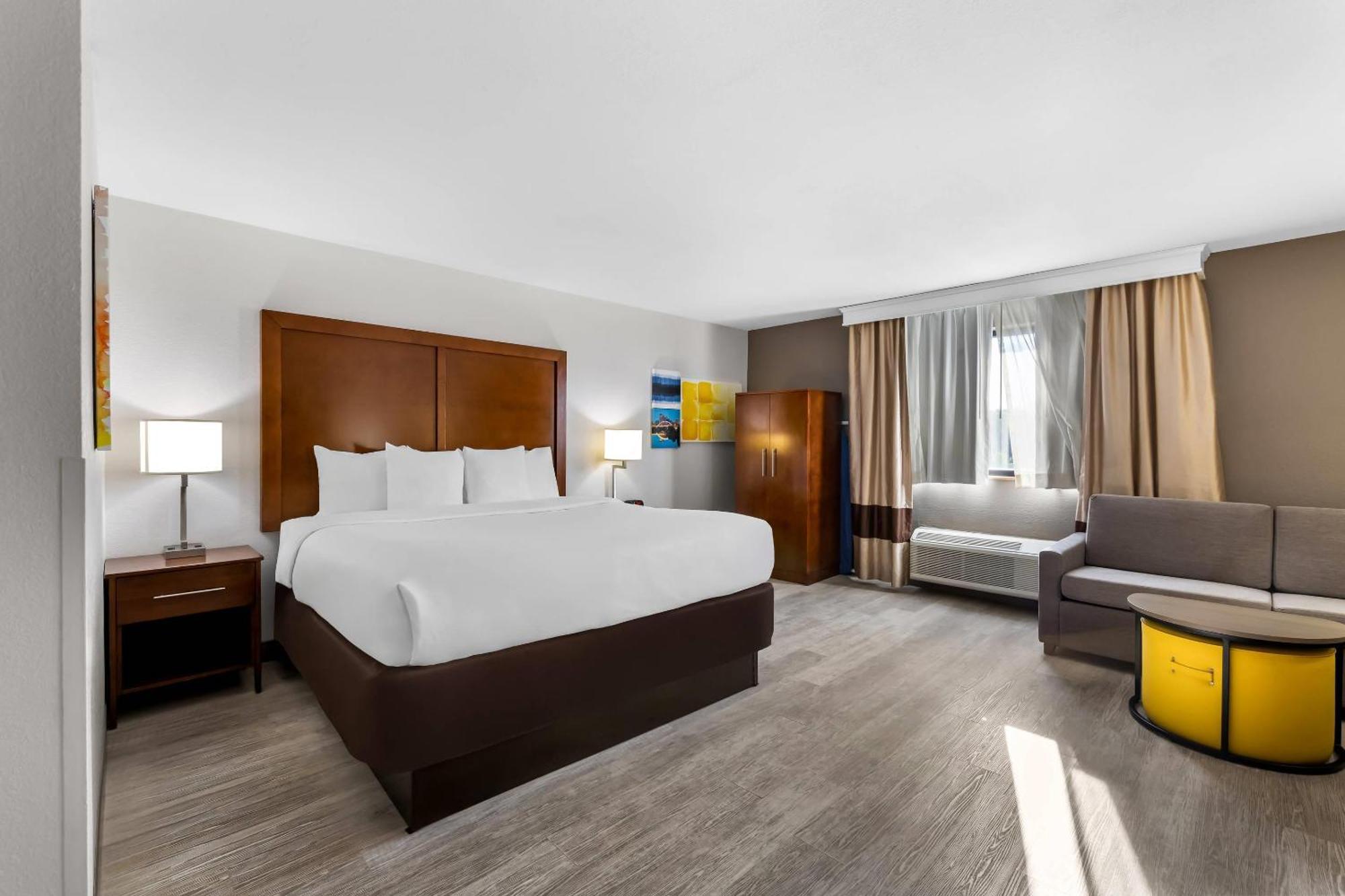 Comfort West
