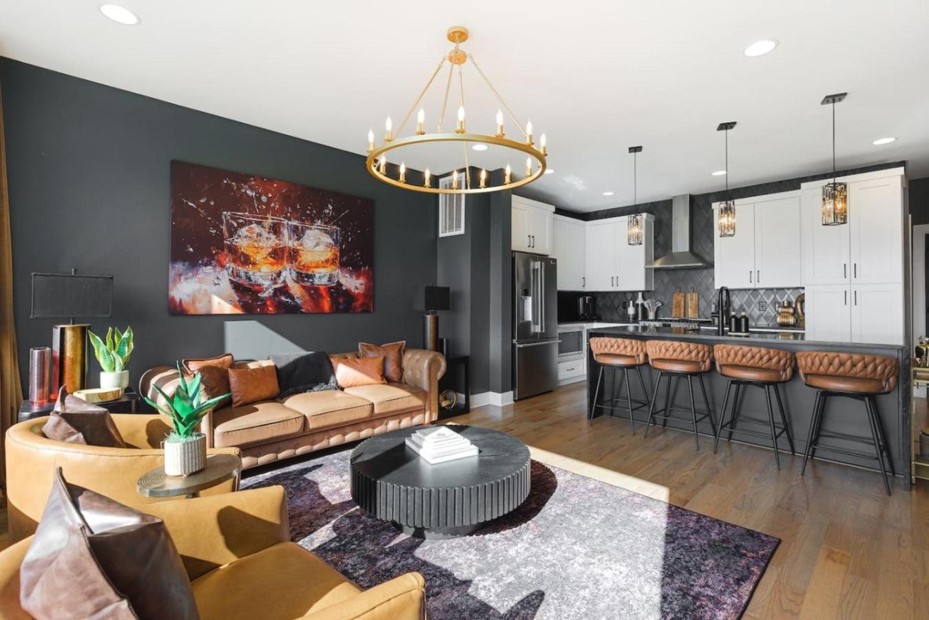 View With Hottub Rooftop Arcade Game And Parking Holiday home