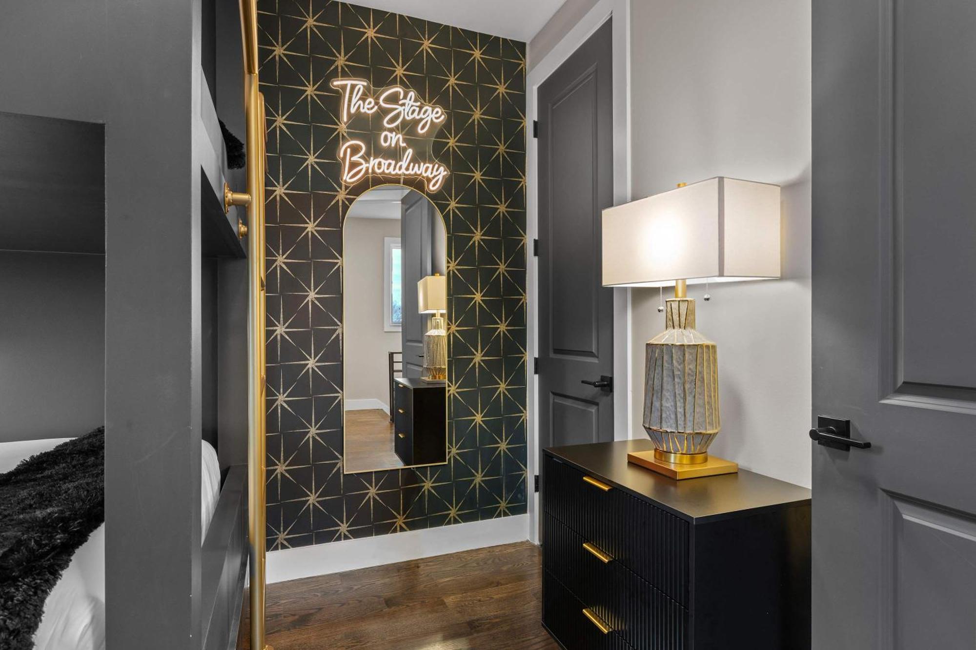 Honky Tonk Vibes Karaoke Roof Deck Murals