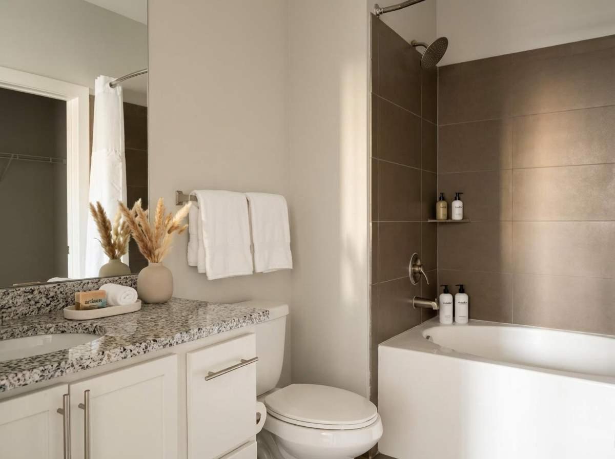 Boulevard Midtown 1br Pool Gym Parking 01 Apartment Nashville