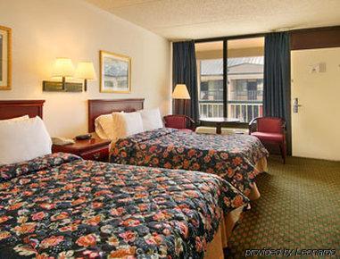 Days Inn Bna St Thomas W Hosp