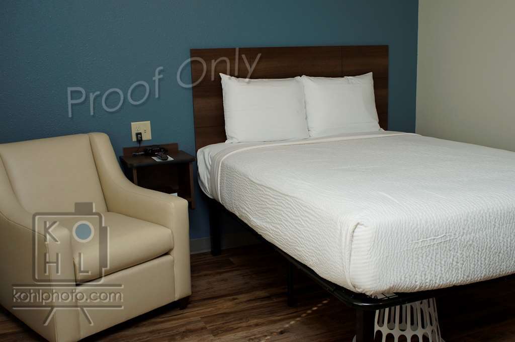 Woodspring Airport Hotel