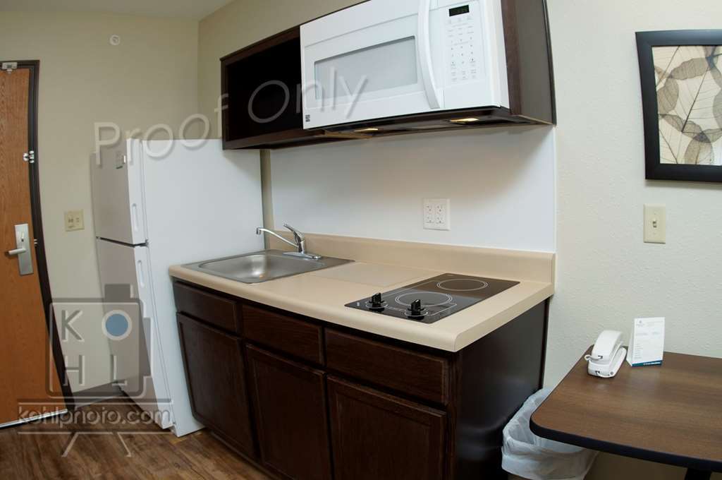 Woodspring Airport Hotel Nashville