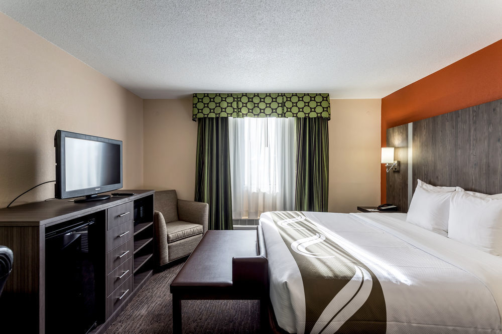 Hotel Comfort & Downtown - Stadium 2*